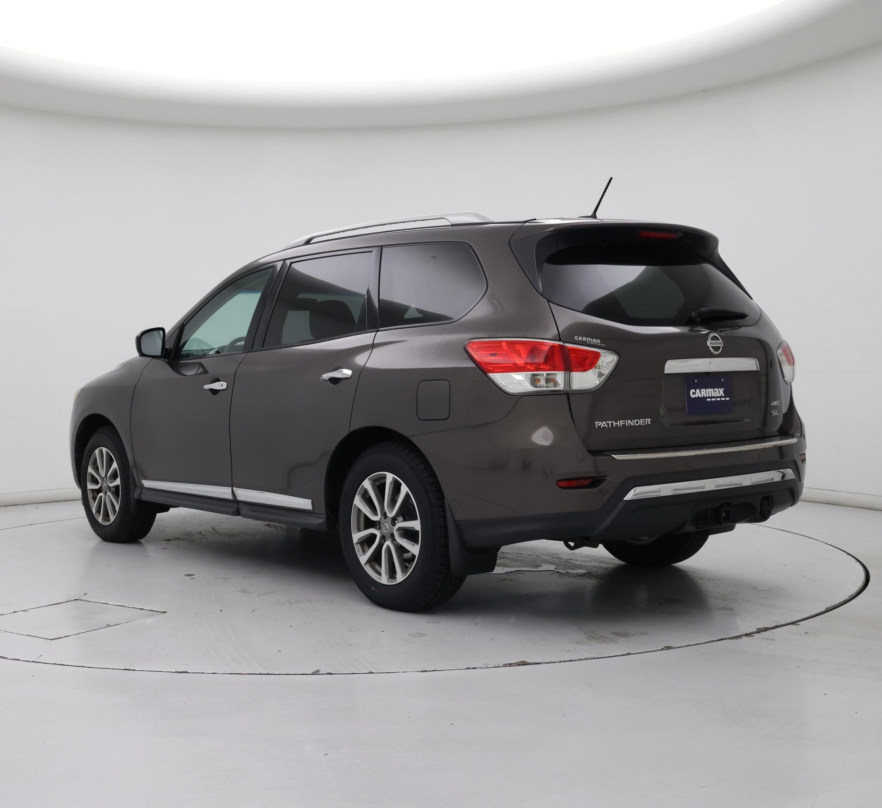 Thumbnail: 2015 Nissan Pathfinder - 2
