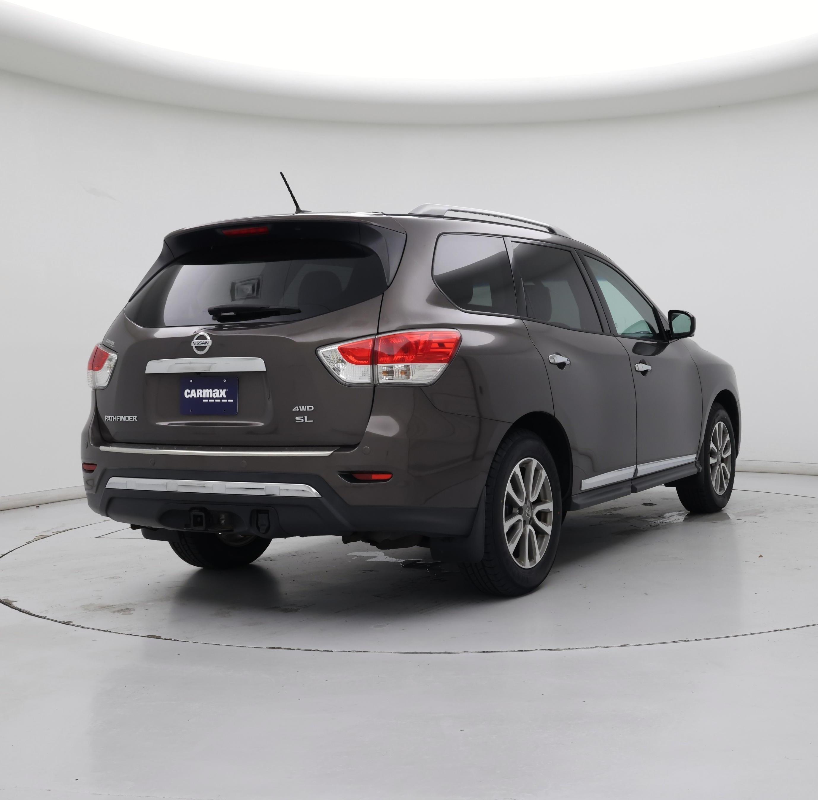 Thumbnail: 2015 Nissan Pathfinder - 8