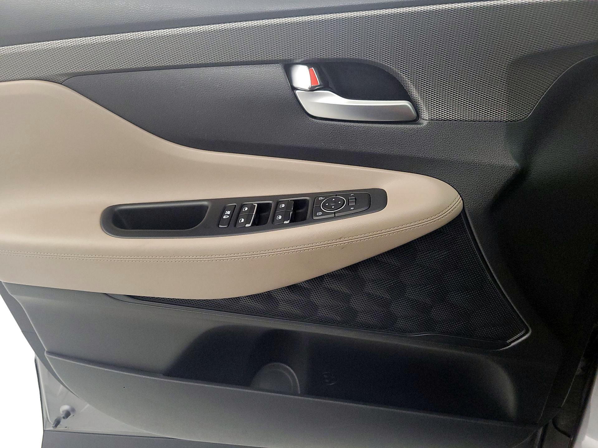 Thumbnail: 2019 Hyundai Santa Fe - 12
