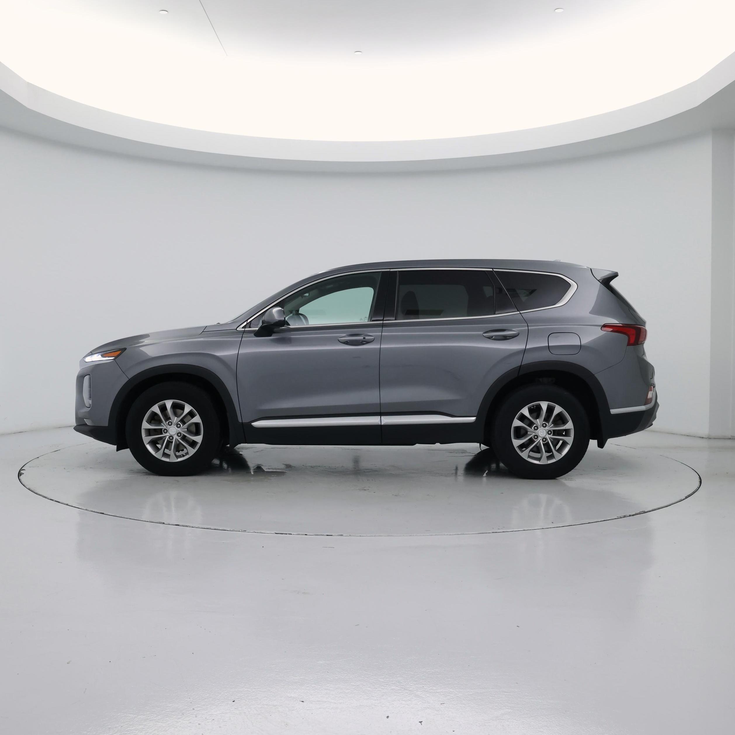 Thumbnail: 2019 Hyundai Santa Fe - 3