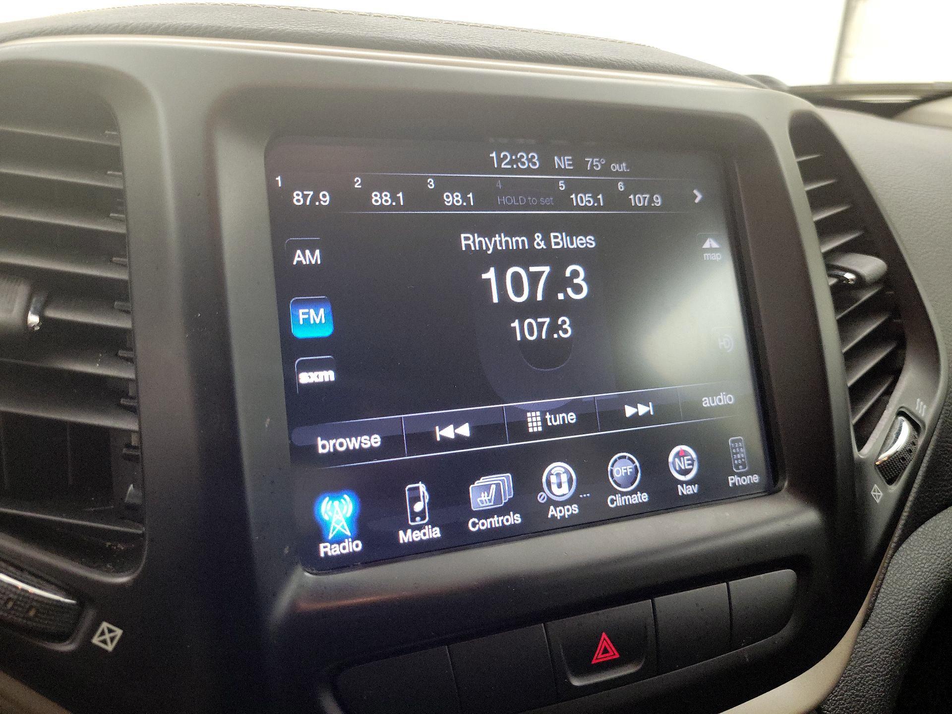 Thumbnail: 2014 Jeep Cherokee - 15