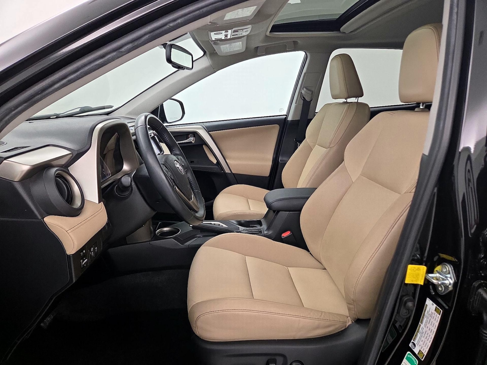 2015 Toyota RAV4 Limited - Photo 12