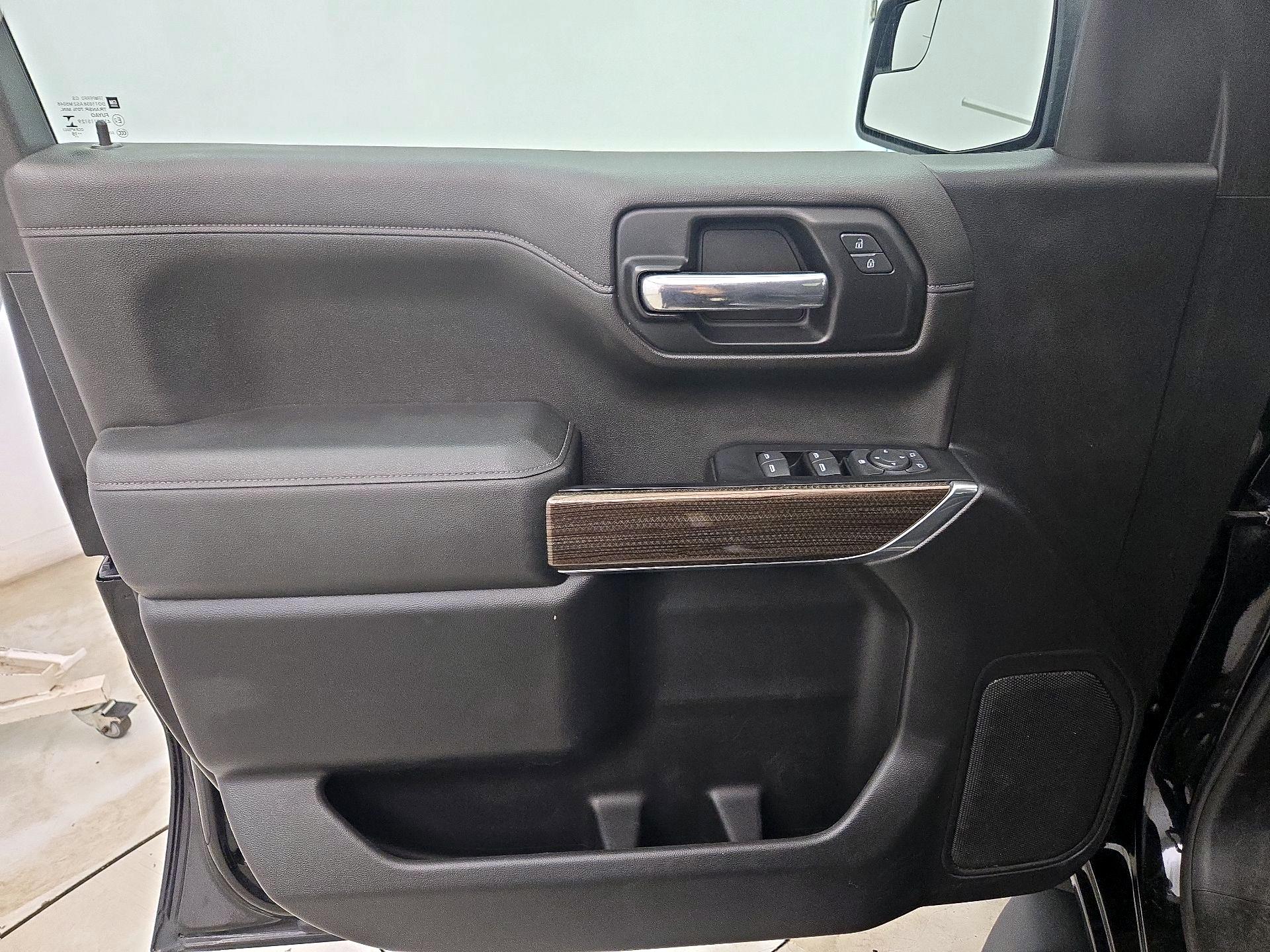Thumbnail: 2019 Chevrolet Silverado 1500 - 12