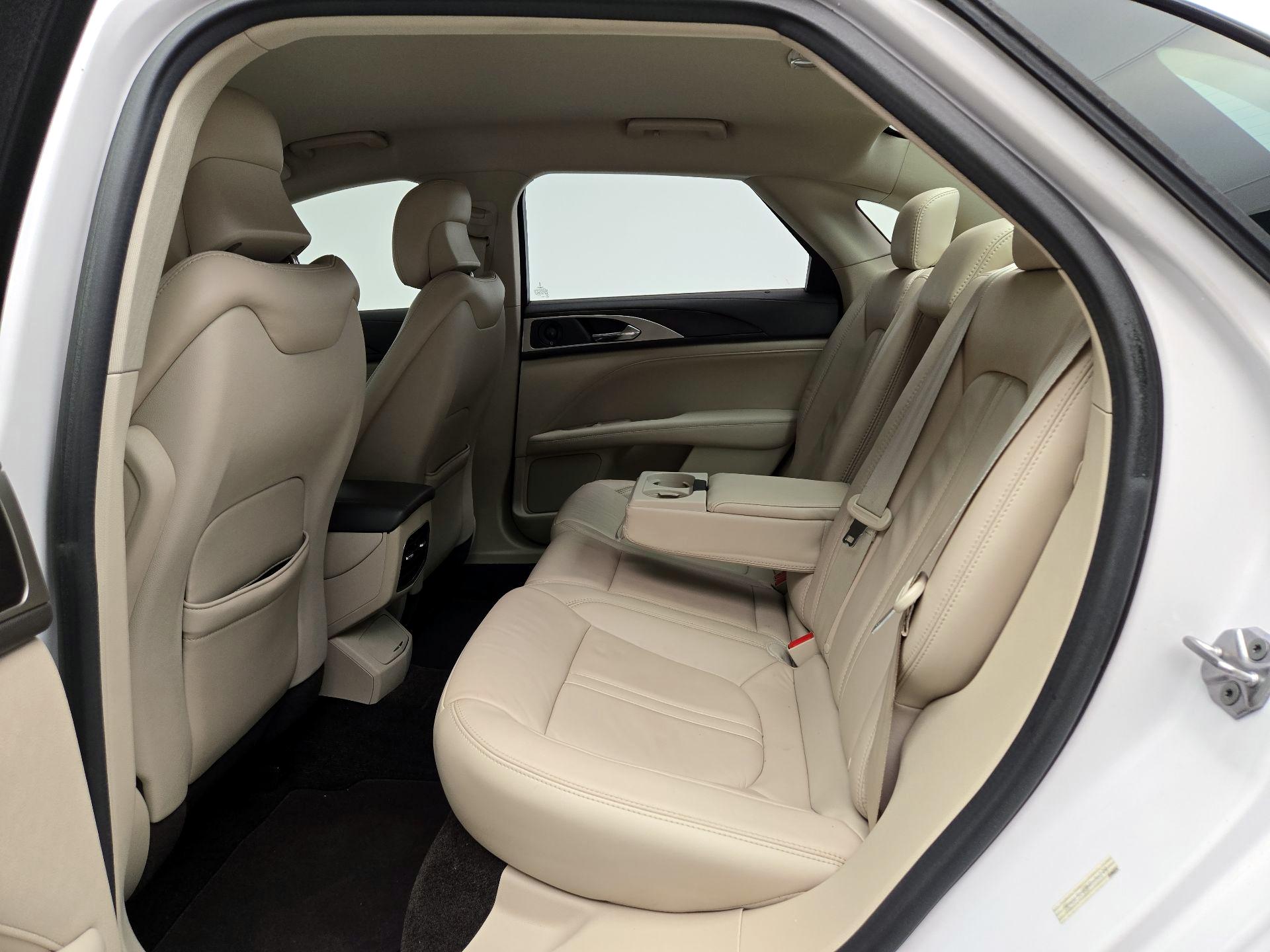 Thumbnail: 2017 Lincoln MKZ - 20