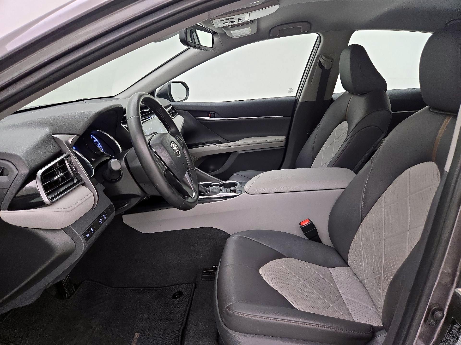 Thumbnail: 2019 Toyota Camry - 11