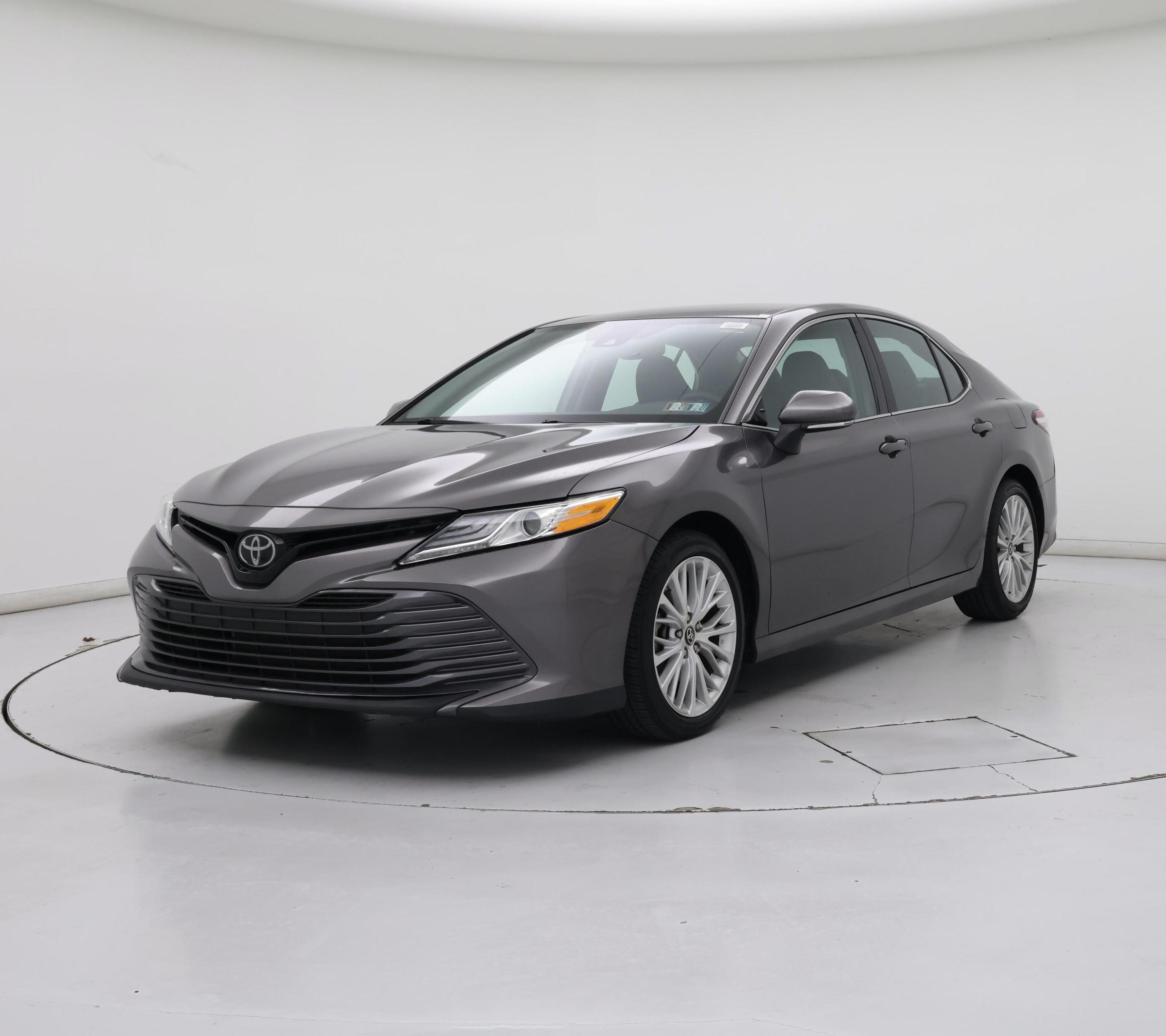 Thumbnail: 2019 Toyota Camry - 4