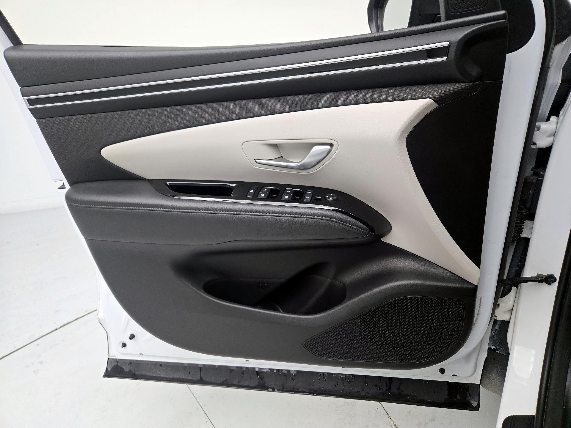 Thumbnail: 2022 Hyundai Tucson - 12