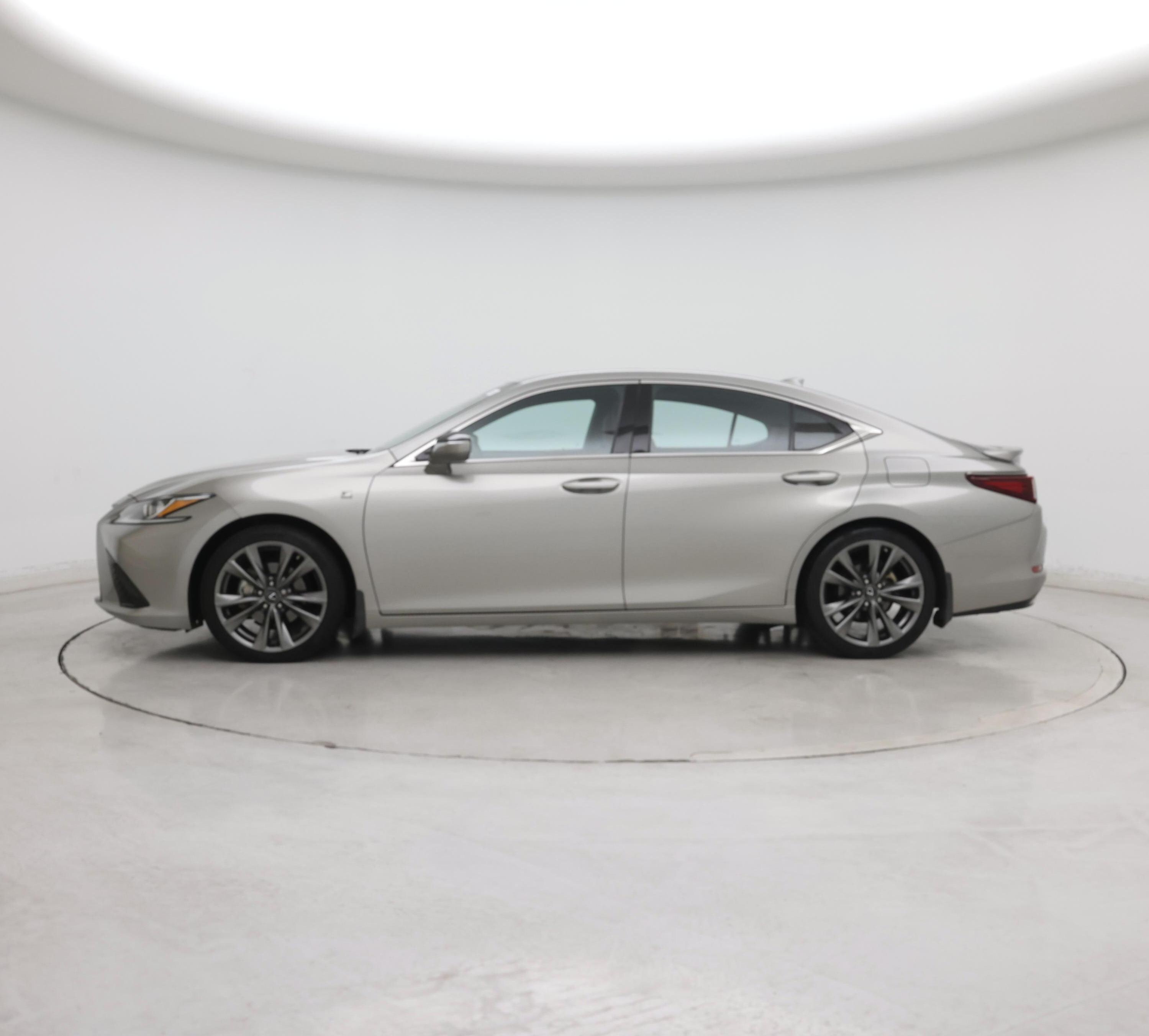 Thumbnail: 2021 Lexus ES - 3