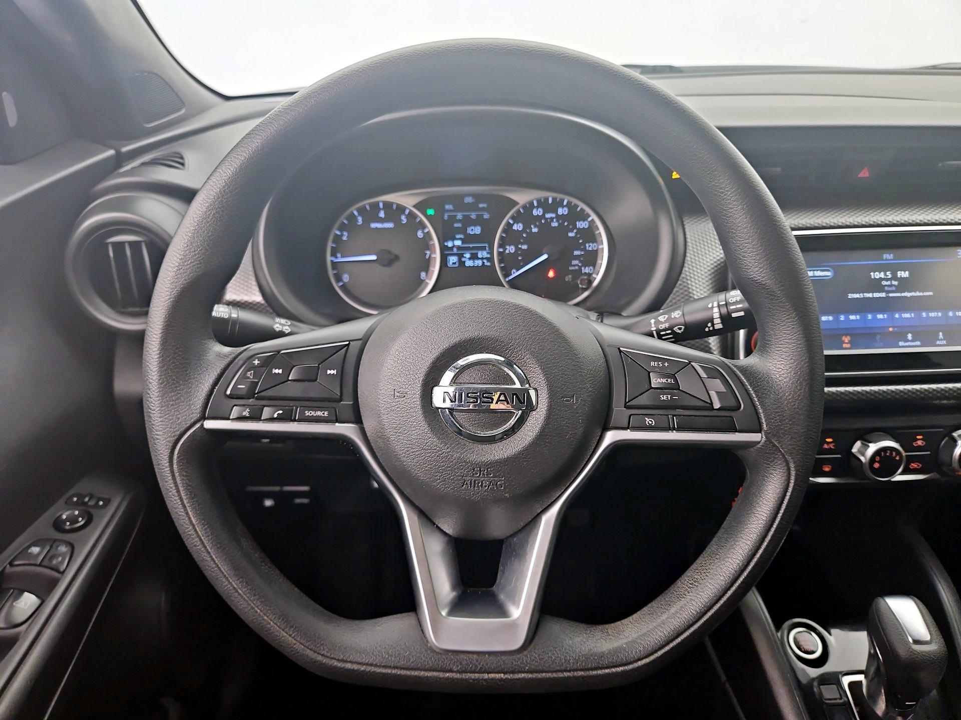 Thumbnail: 2020 Nissan Kicks - 10