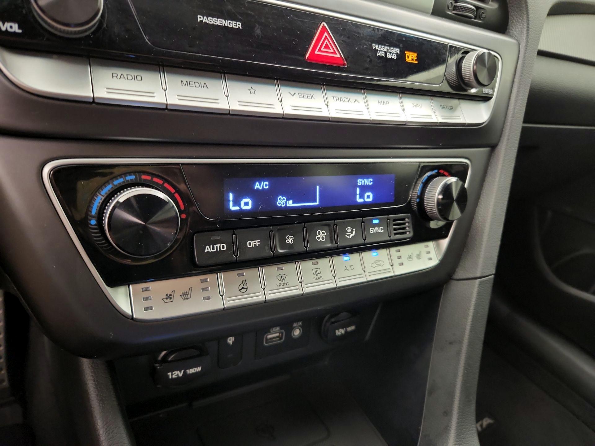 Thumbnail: 2018 Hyundai Sonata - 17