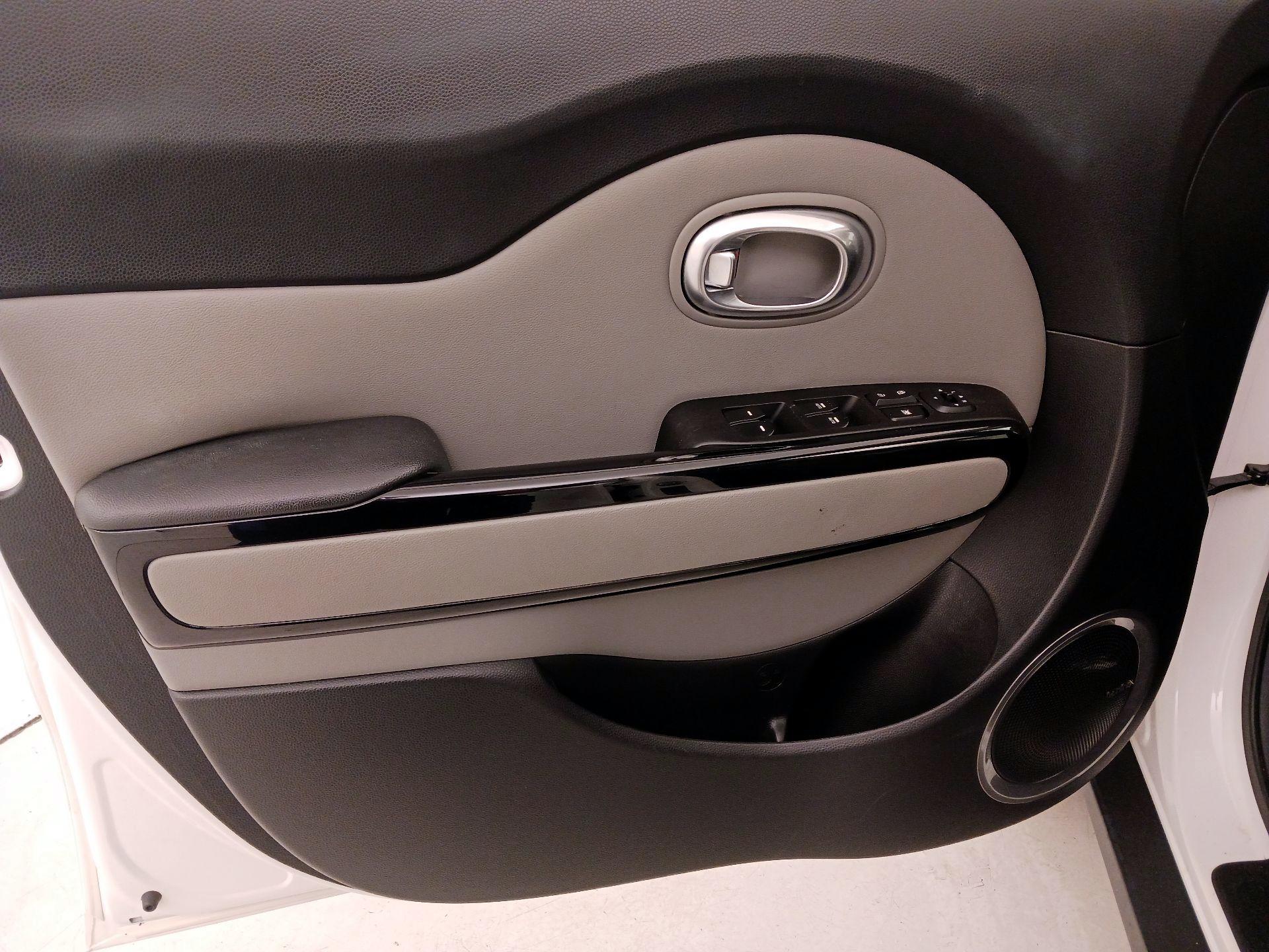 Thumbnail: 2014 Kia Soul - 12