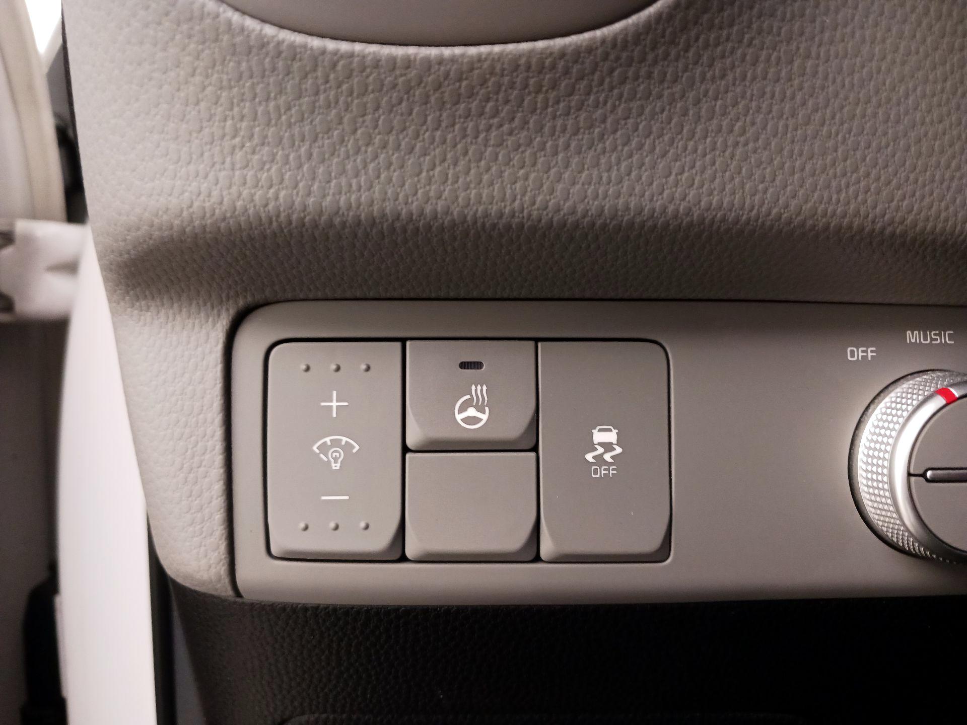 Thumbnail: 2014 Kia Soul - 13
