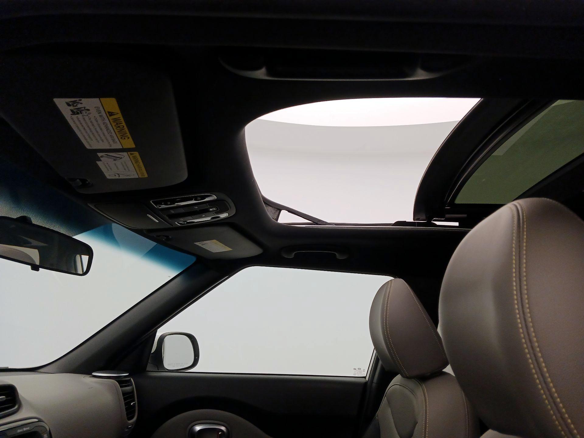 Thumbnail: 2014 Kia Soul - 20