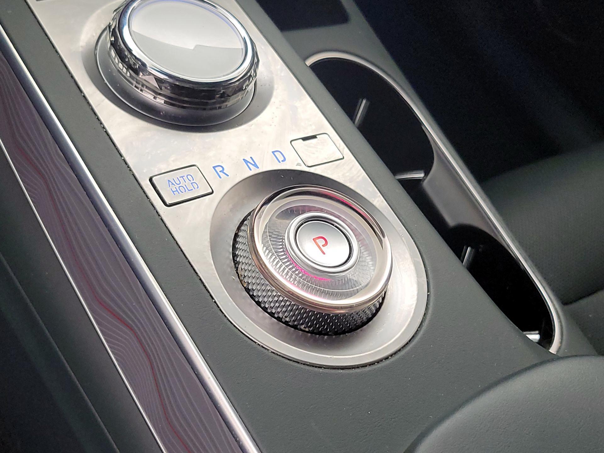 Thumbnail: 2023 Genesis GV70 - 18