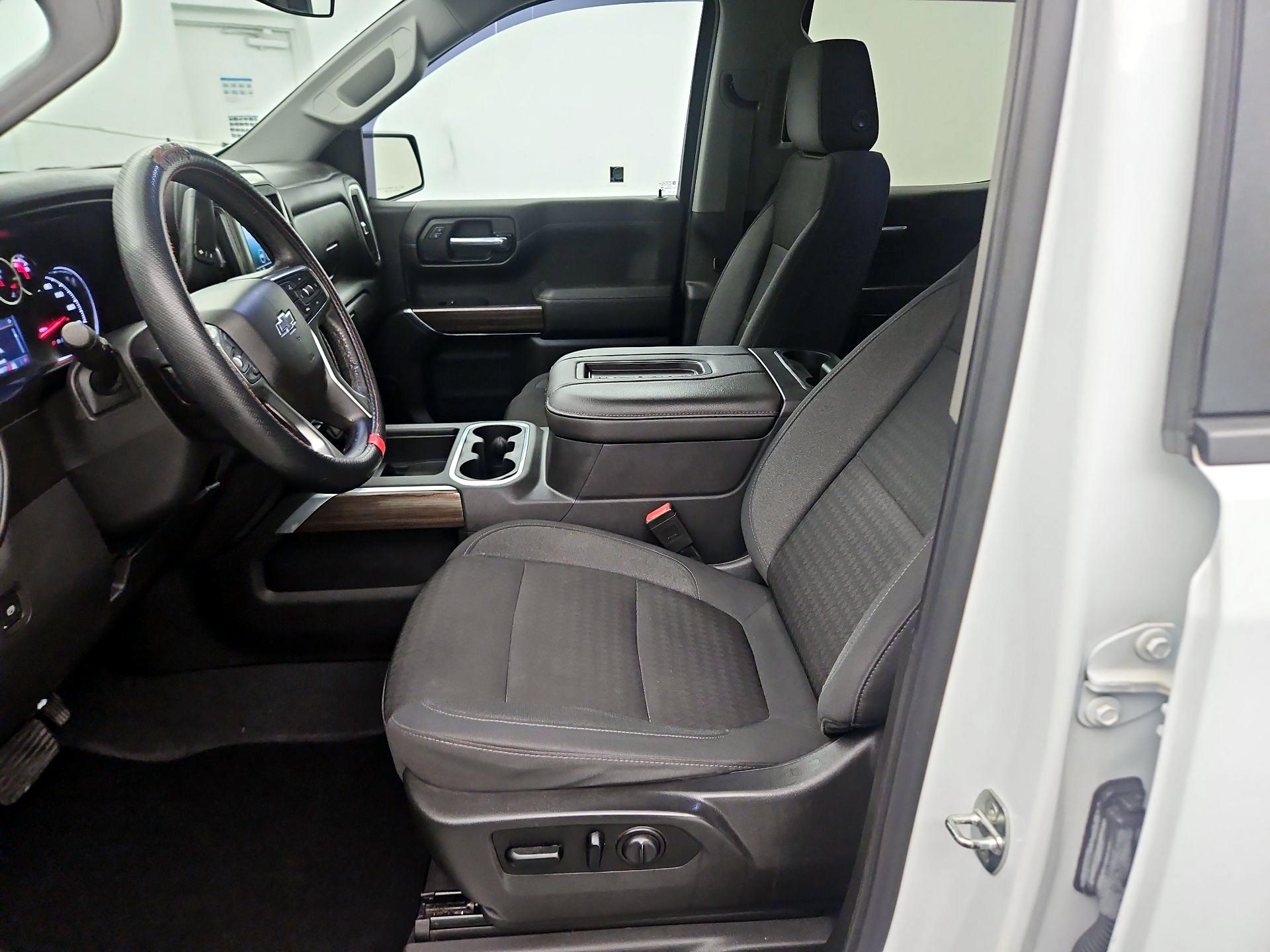 Thumbnail: 2020 Chevrolet Silverado 1500 - 9