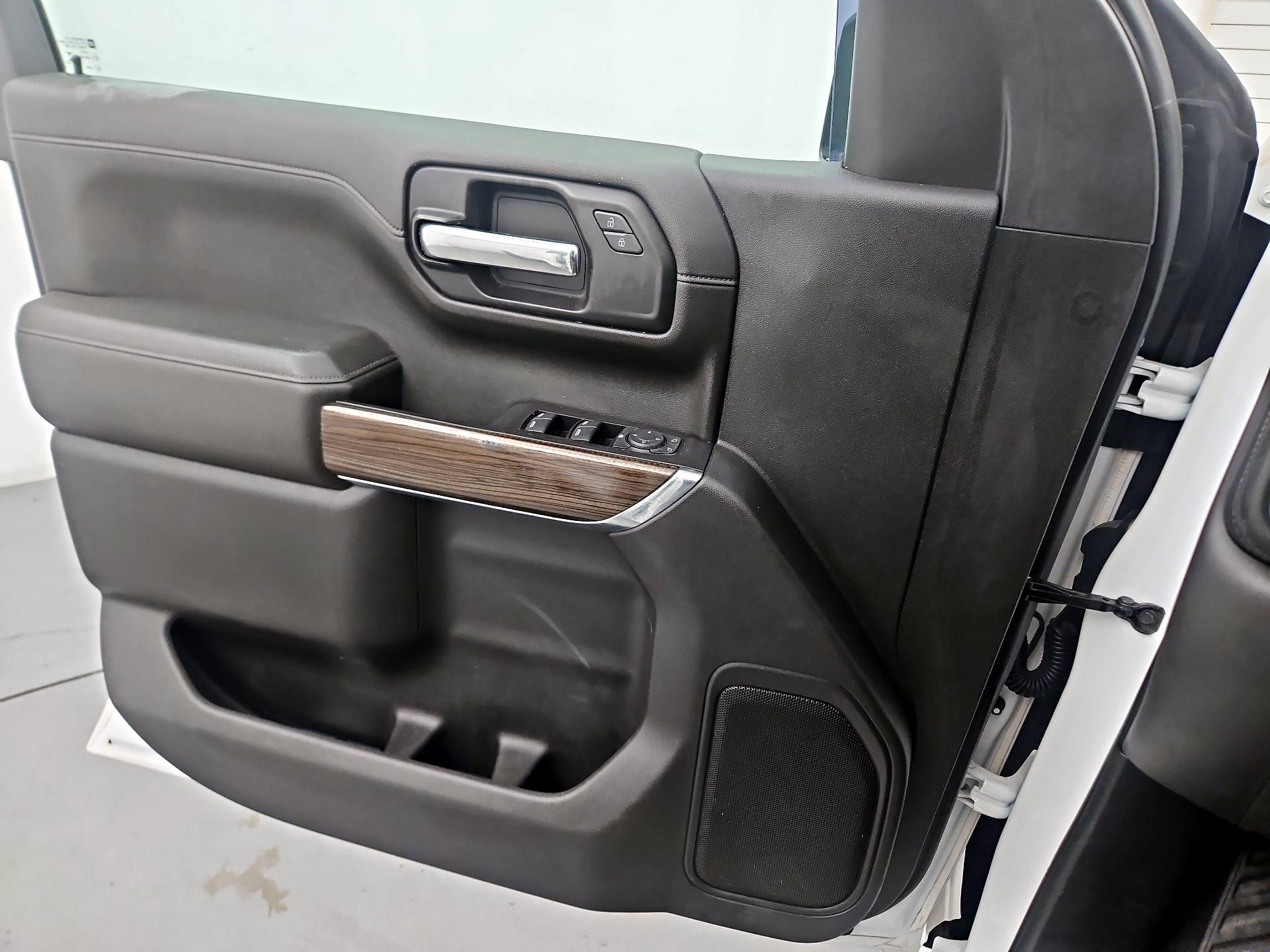 Thumbnail: 2020 Chevrolet Silverado 1500 - 10