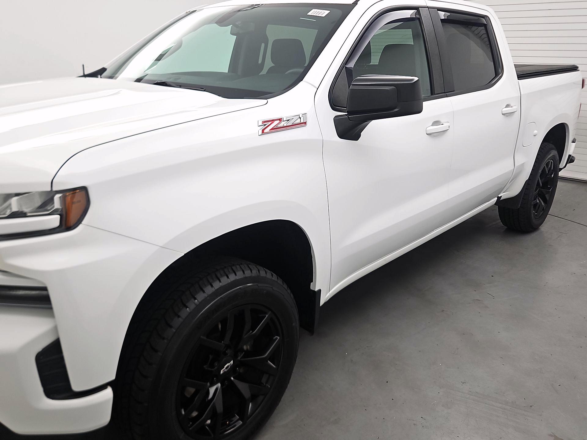 Thumbnail: 2020 Chevrolet Silverado 1500 - 3