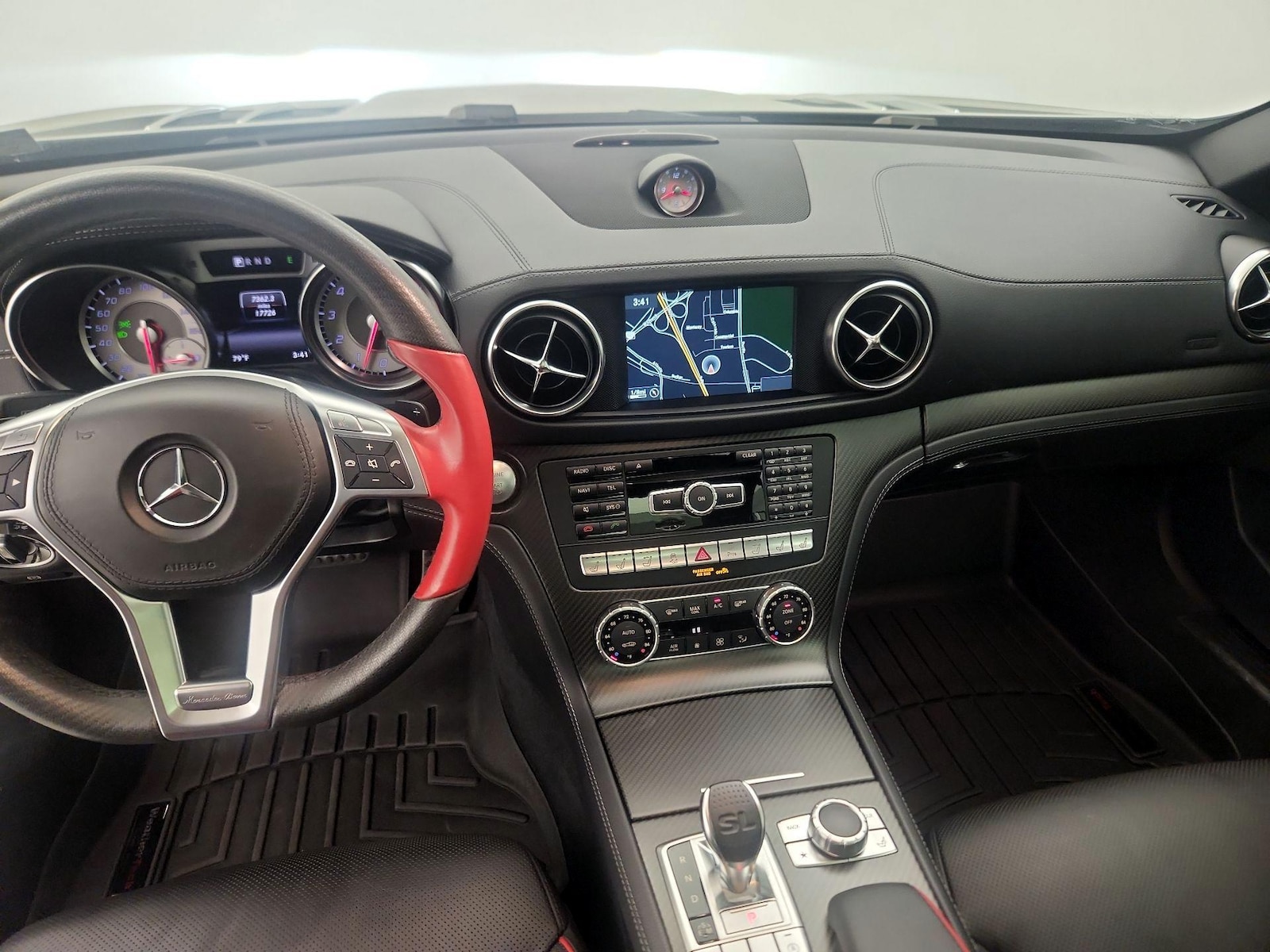 2016 Mercedes-Benz SL-Class SL550 - Photo 10