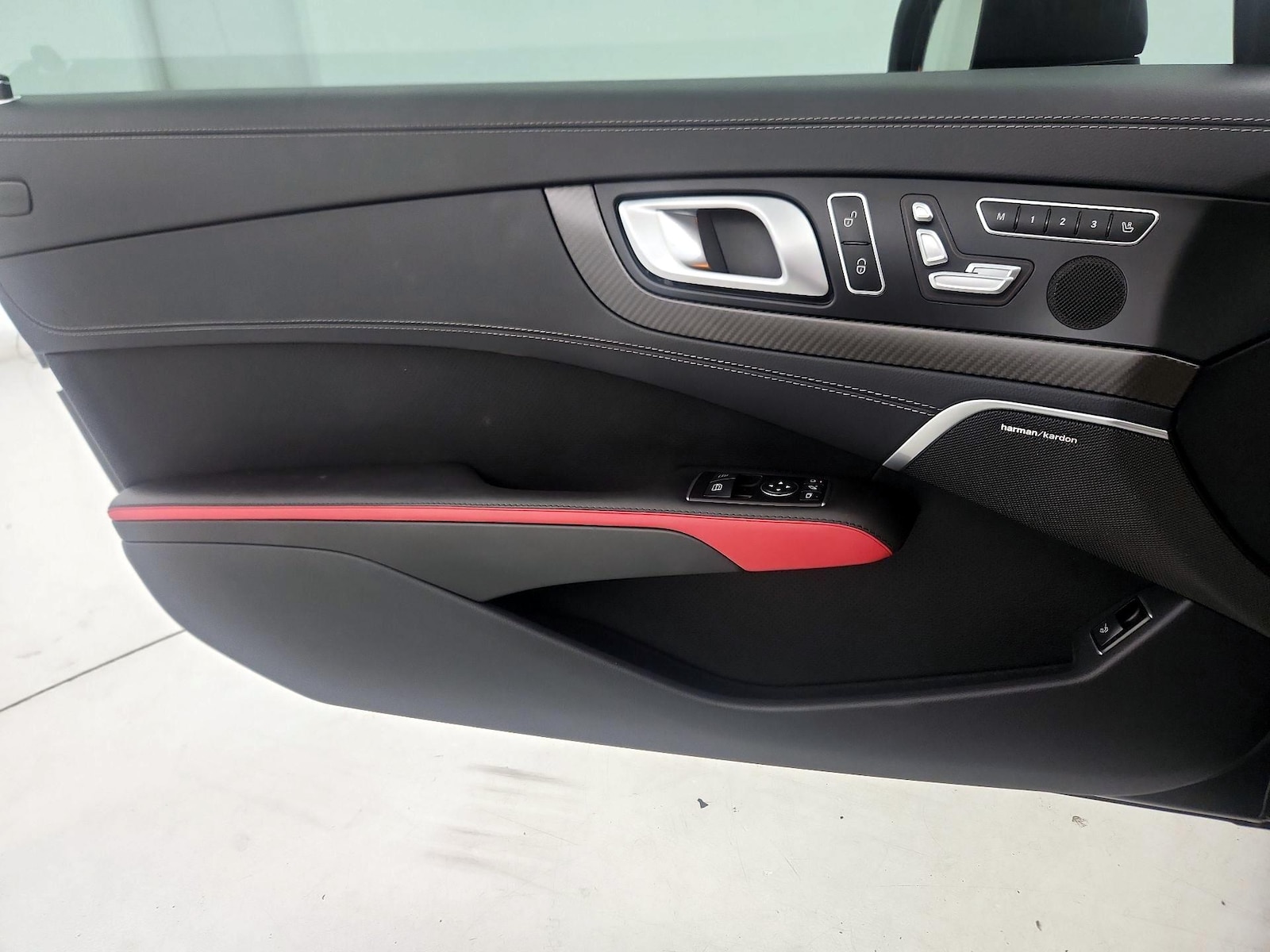 2016 Mercedes-Benz SL-Class SL550 - Photo 13