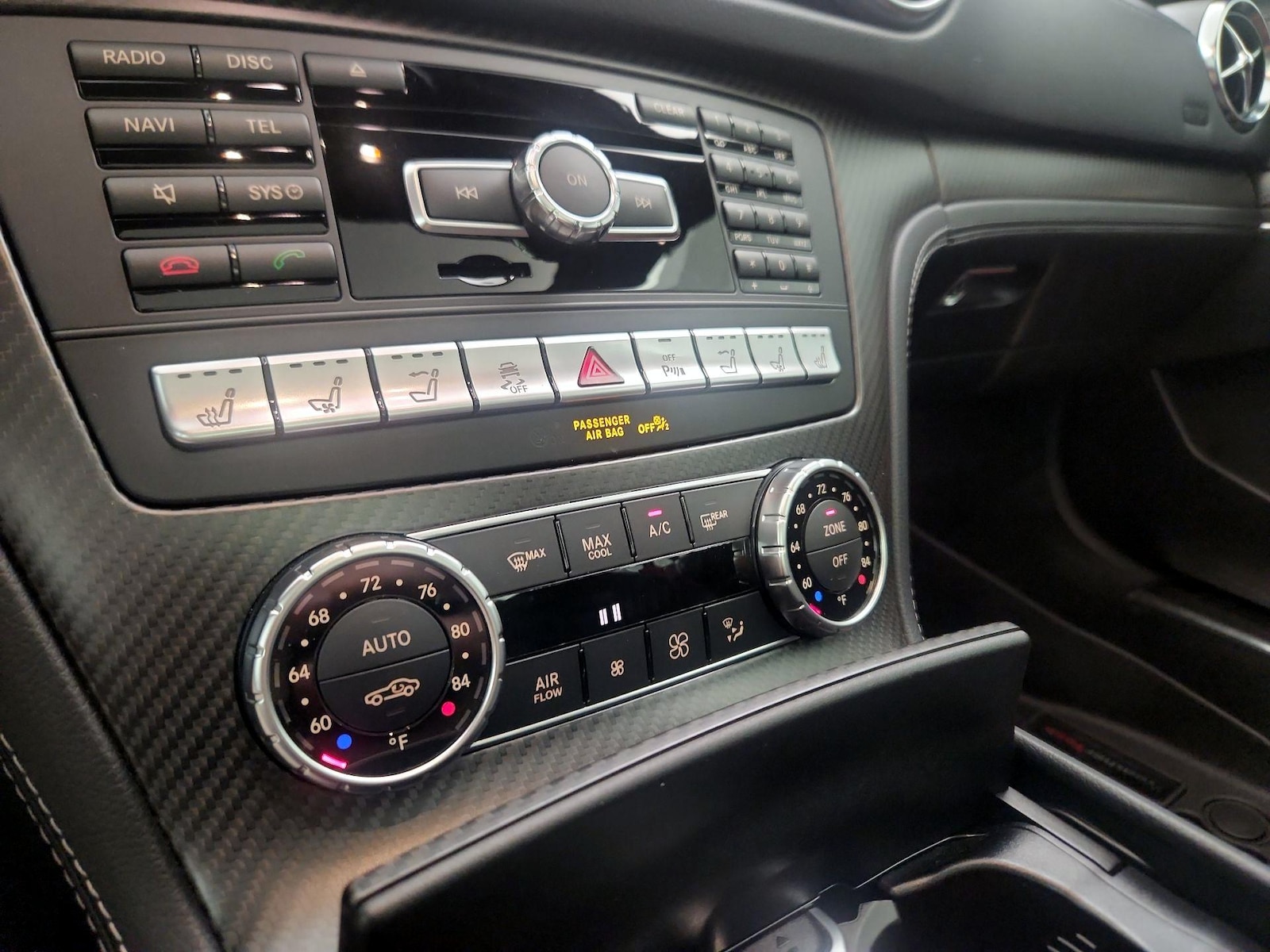 2016 Mercedes-Benz SL-Class SL550 - Photo 18