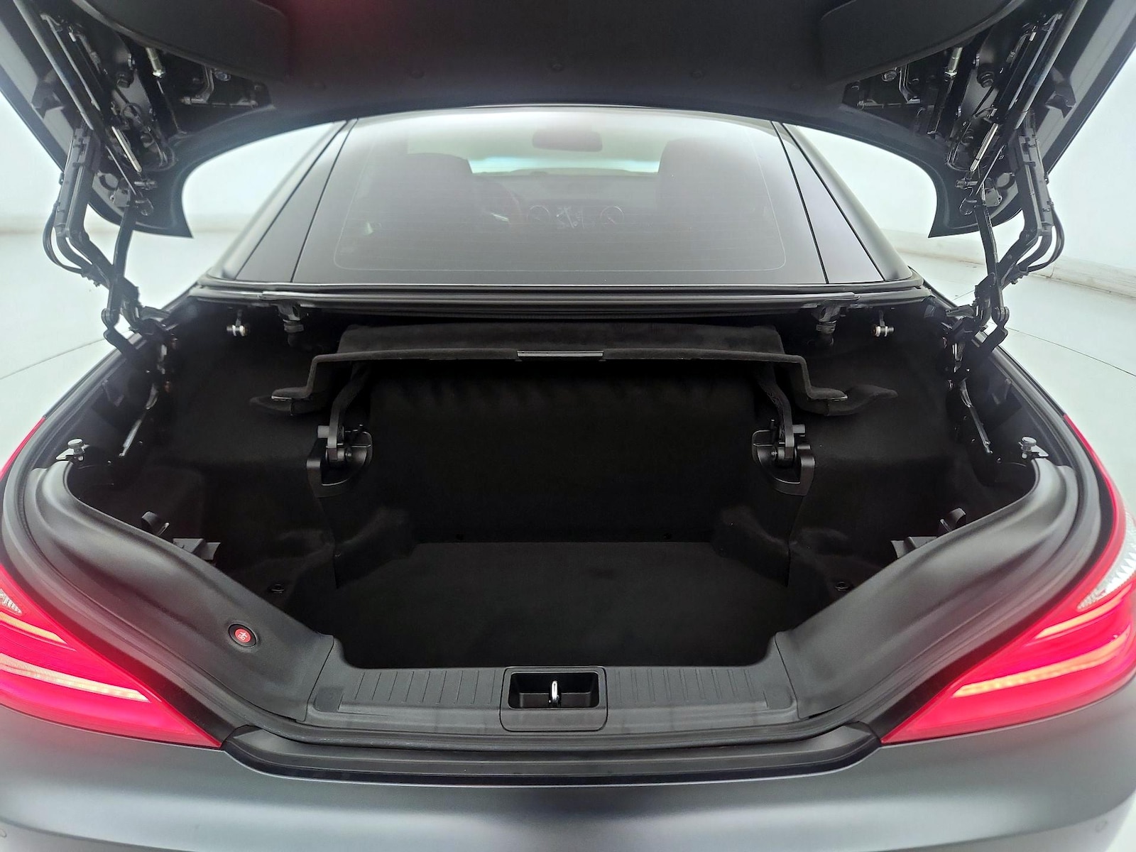 2016 Mercedes-Benz SL-Class SL550 - Photo 22