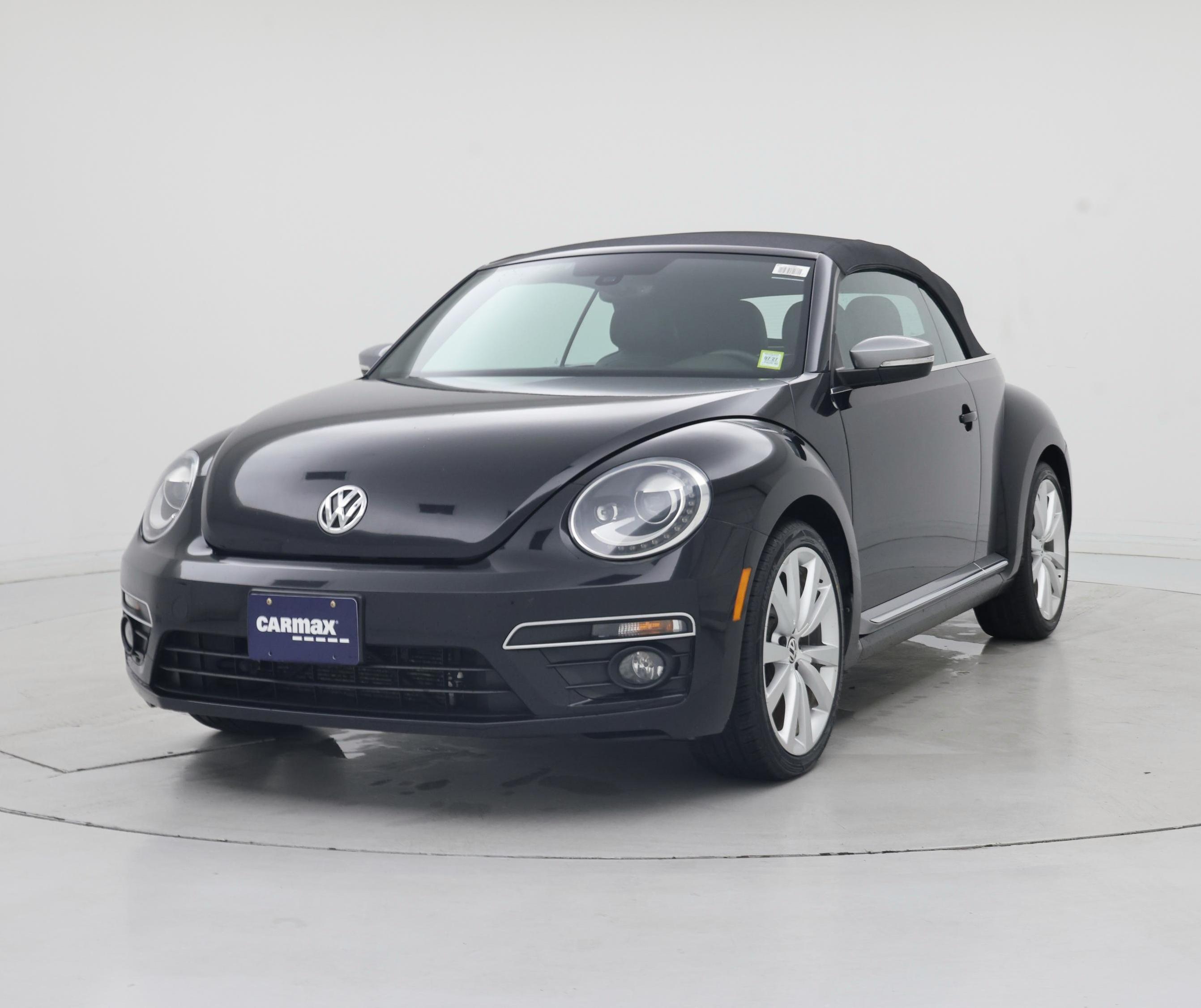 Thumbnail: 2014 Volkswagen Beetle - 4