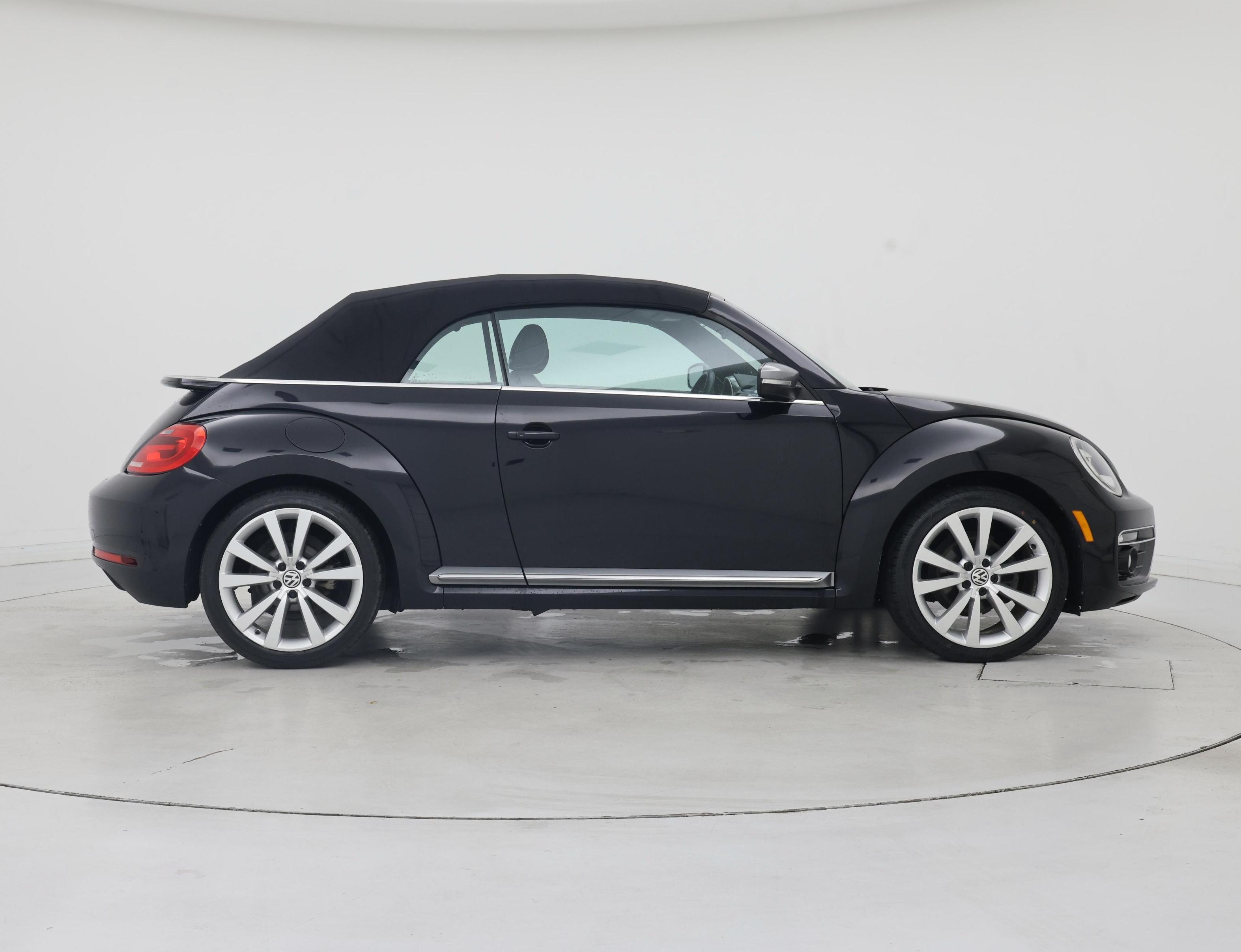 Thumbnail: 2014 Volkswagen Beetle - 7