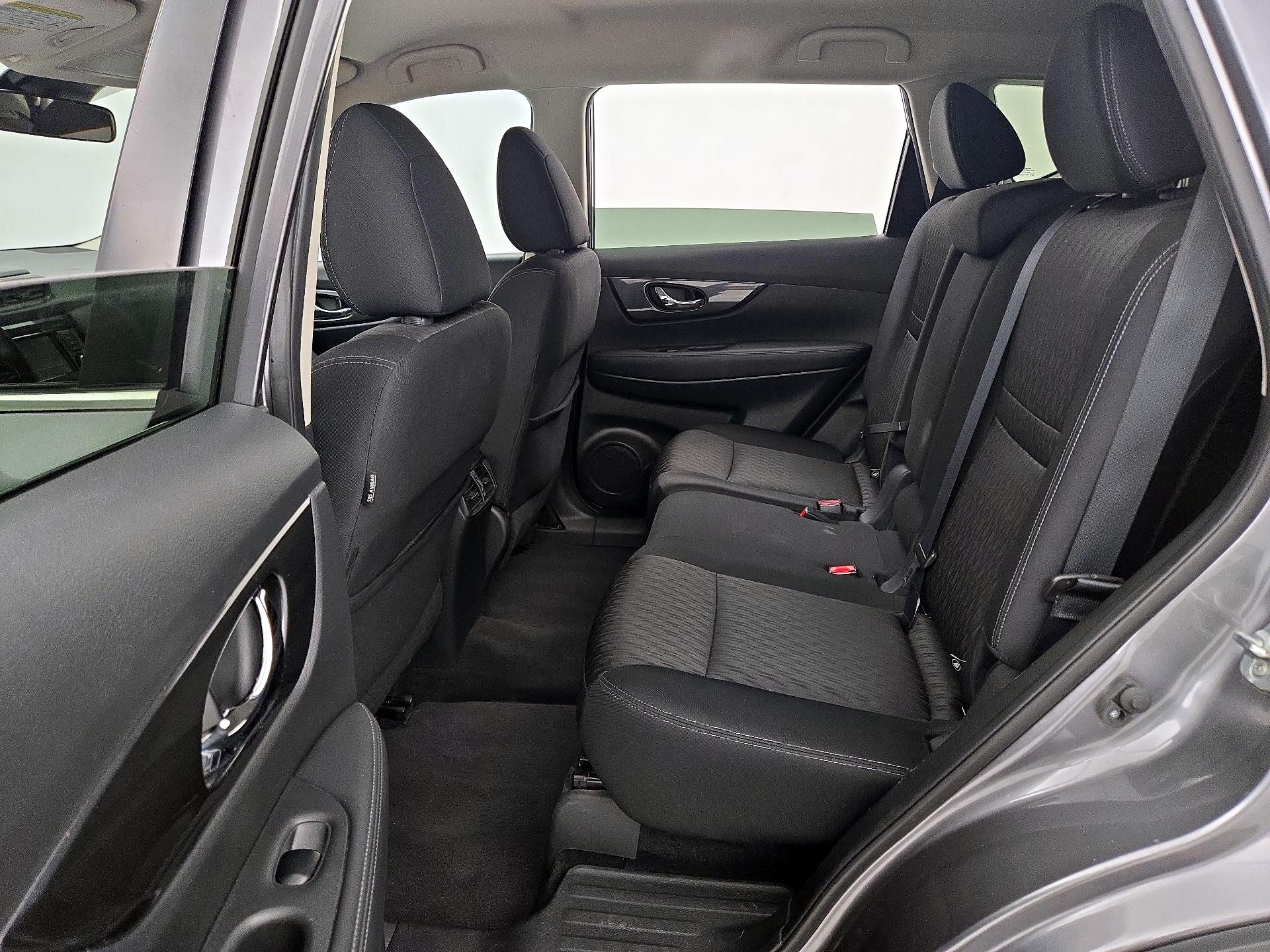 Thumbnail: 2019 Nissan Rogue - 19
