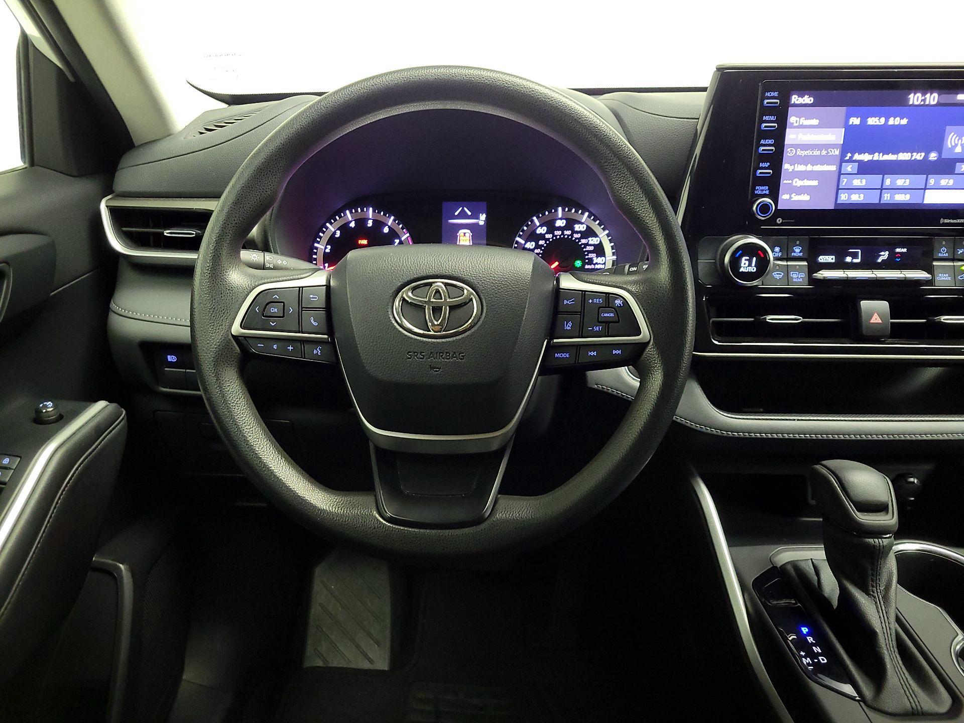 Thumbnail: 2022 Toyota Highlander - 10