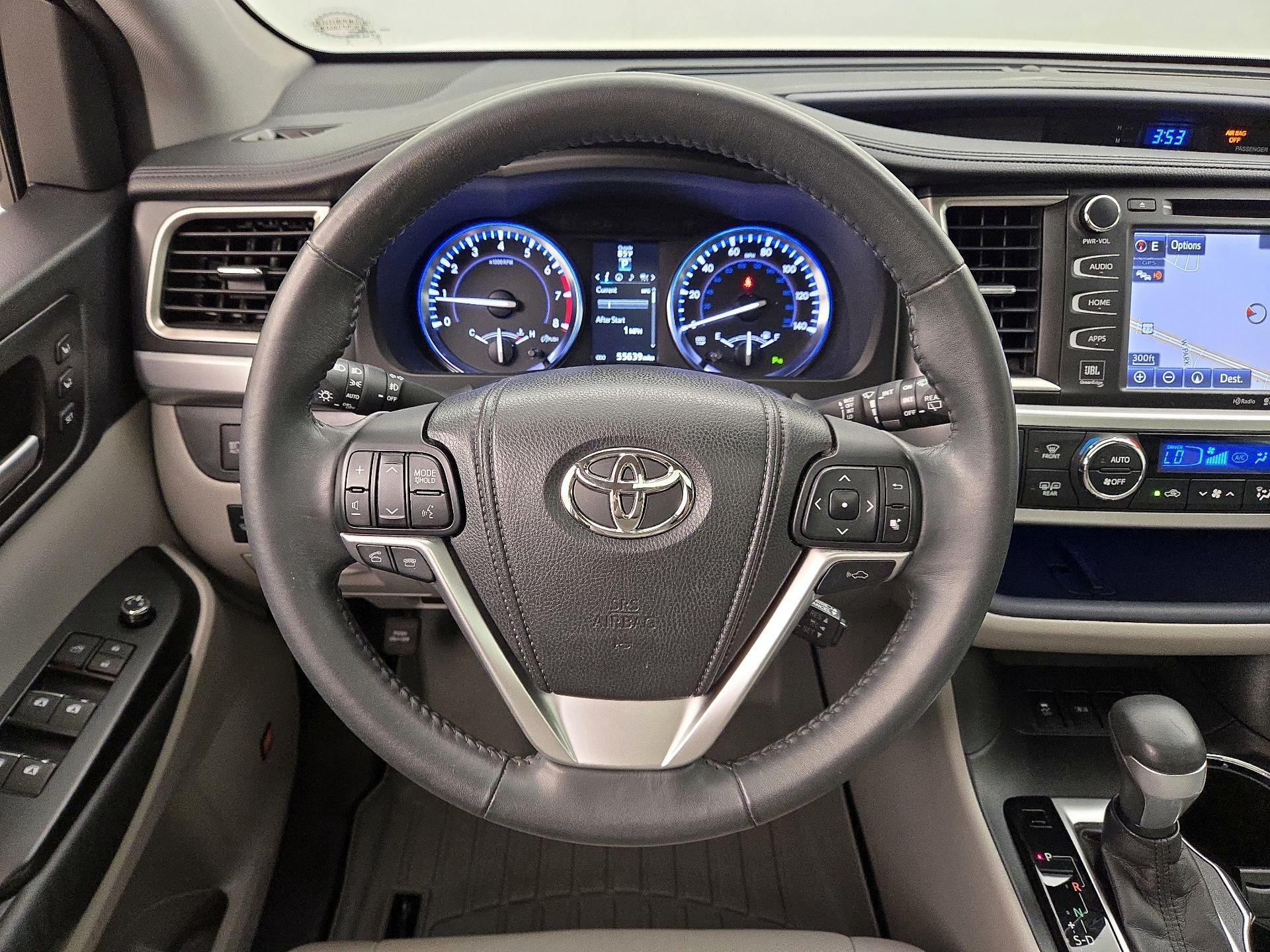 Thumbnail: 2014 Toyota Highlander - 10