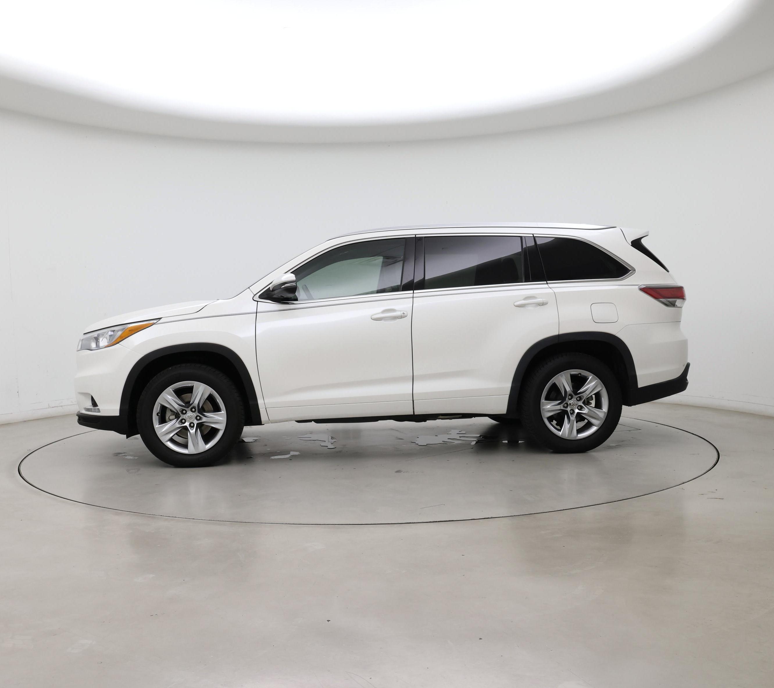 Thumbnail: 2014 Toyota Highlander - 3