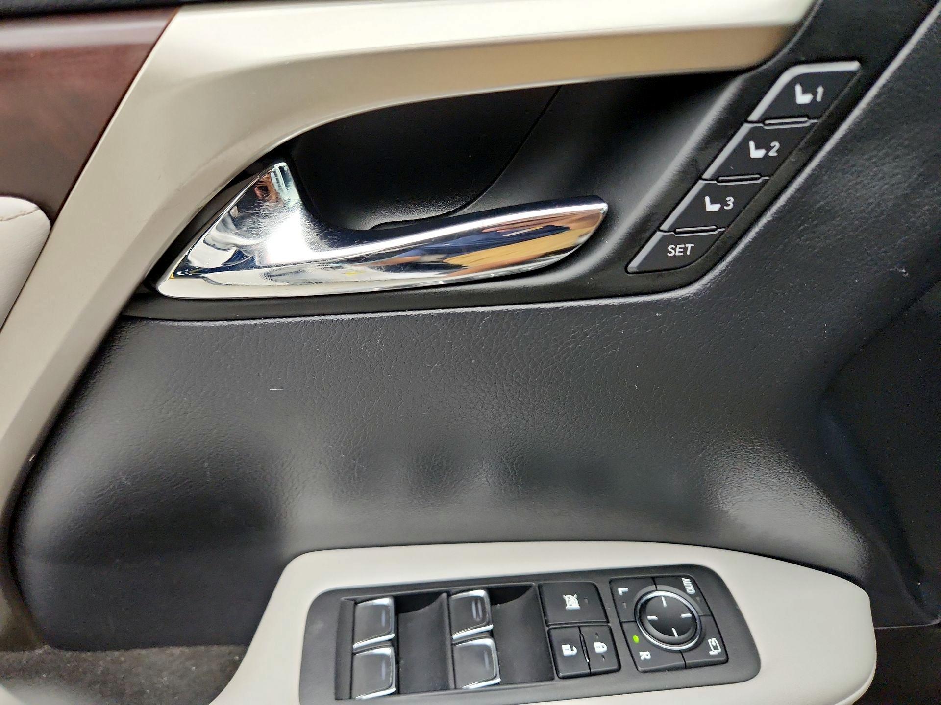 Thumbnail: 2020 Lexus RX - 12