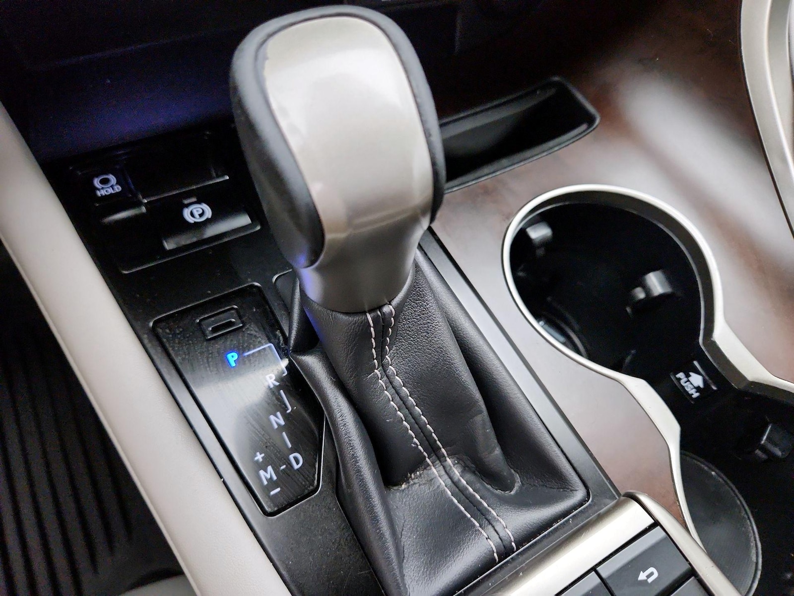 2020 Lexus RX 350 - Photo 19