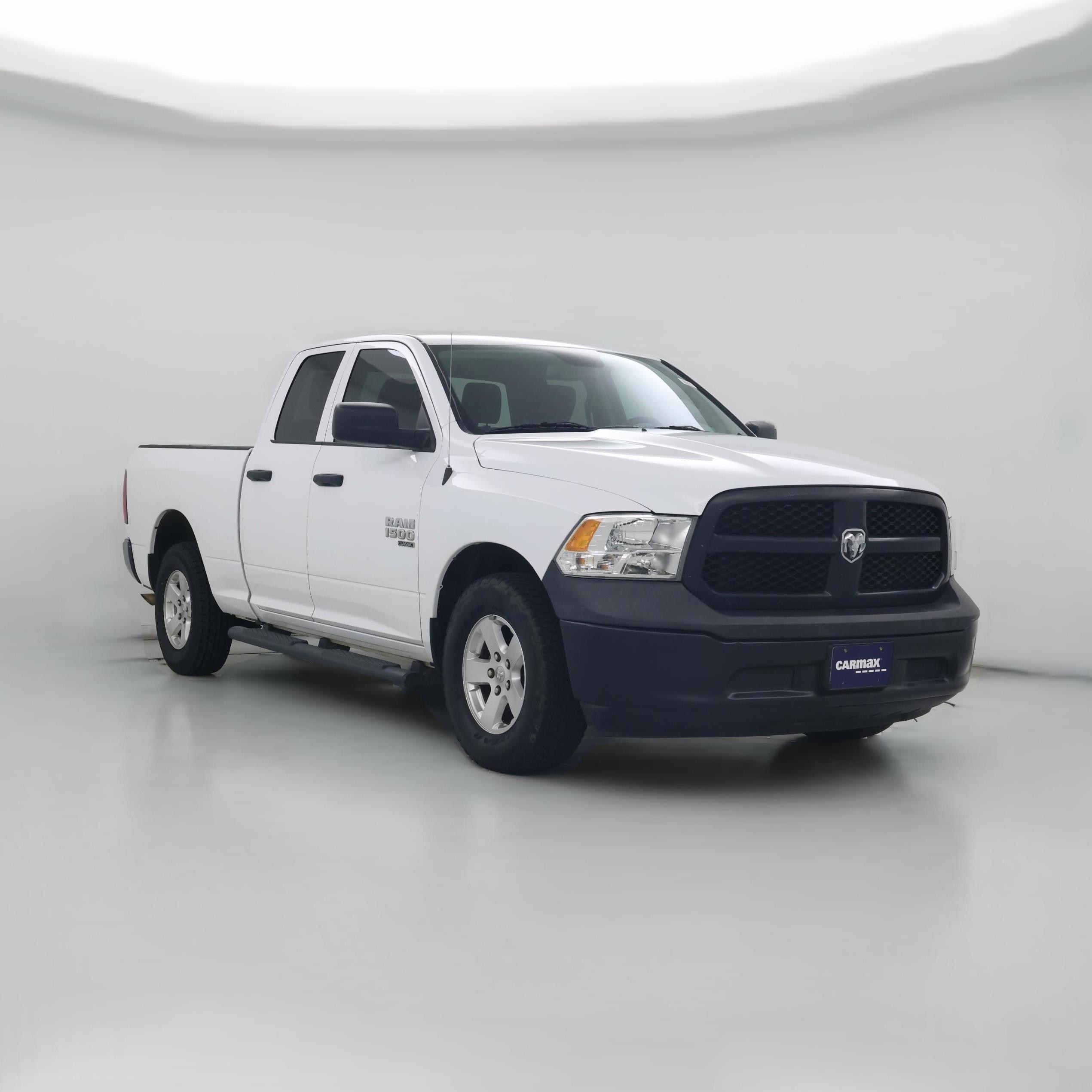 Thumbnail: 2019 RAM 1500 Classic - 1