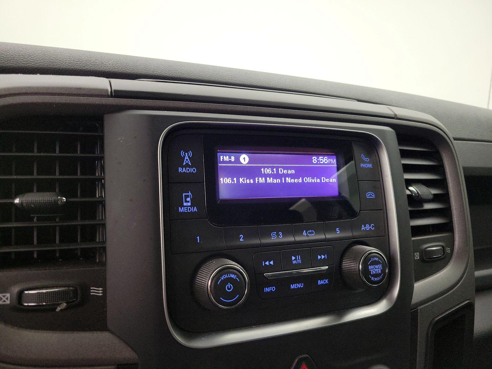 Thumbnail: 2019 RAM 1500 Classic - 15