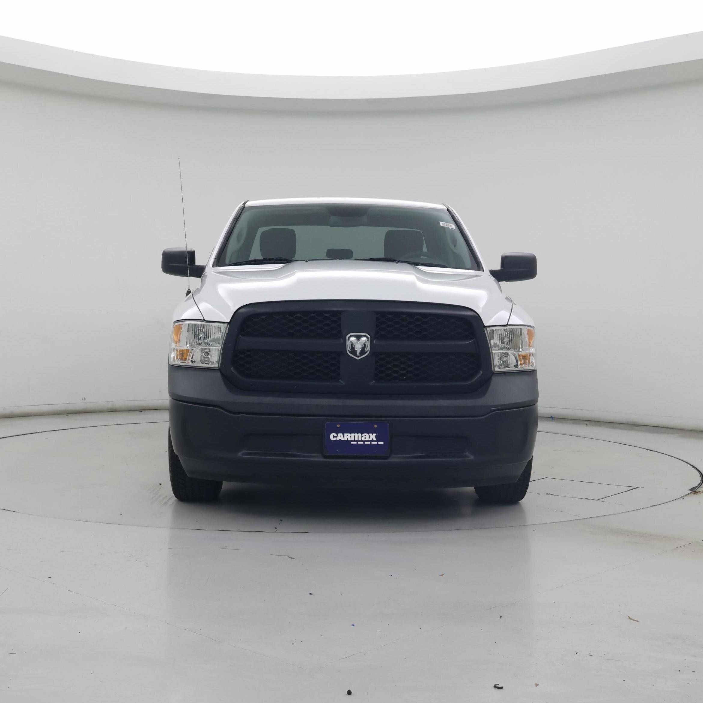Thumbnail: 2019 RAM 1500 Classic - 5