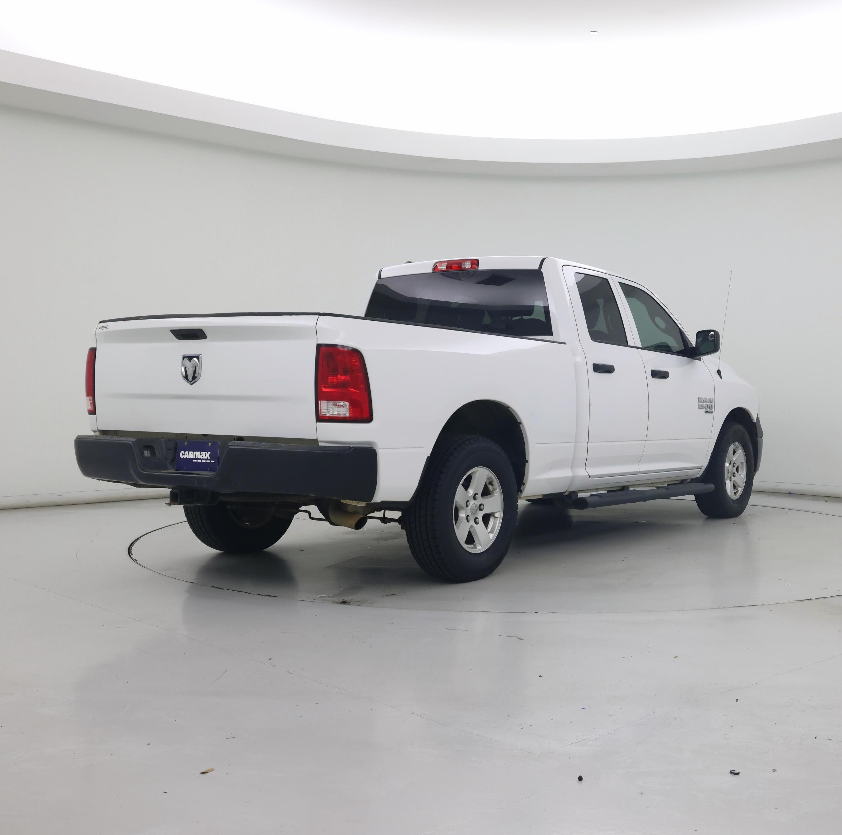 Thumbnail: 2019 RAM 1500 Classic - 8