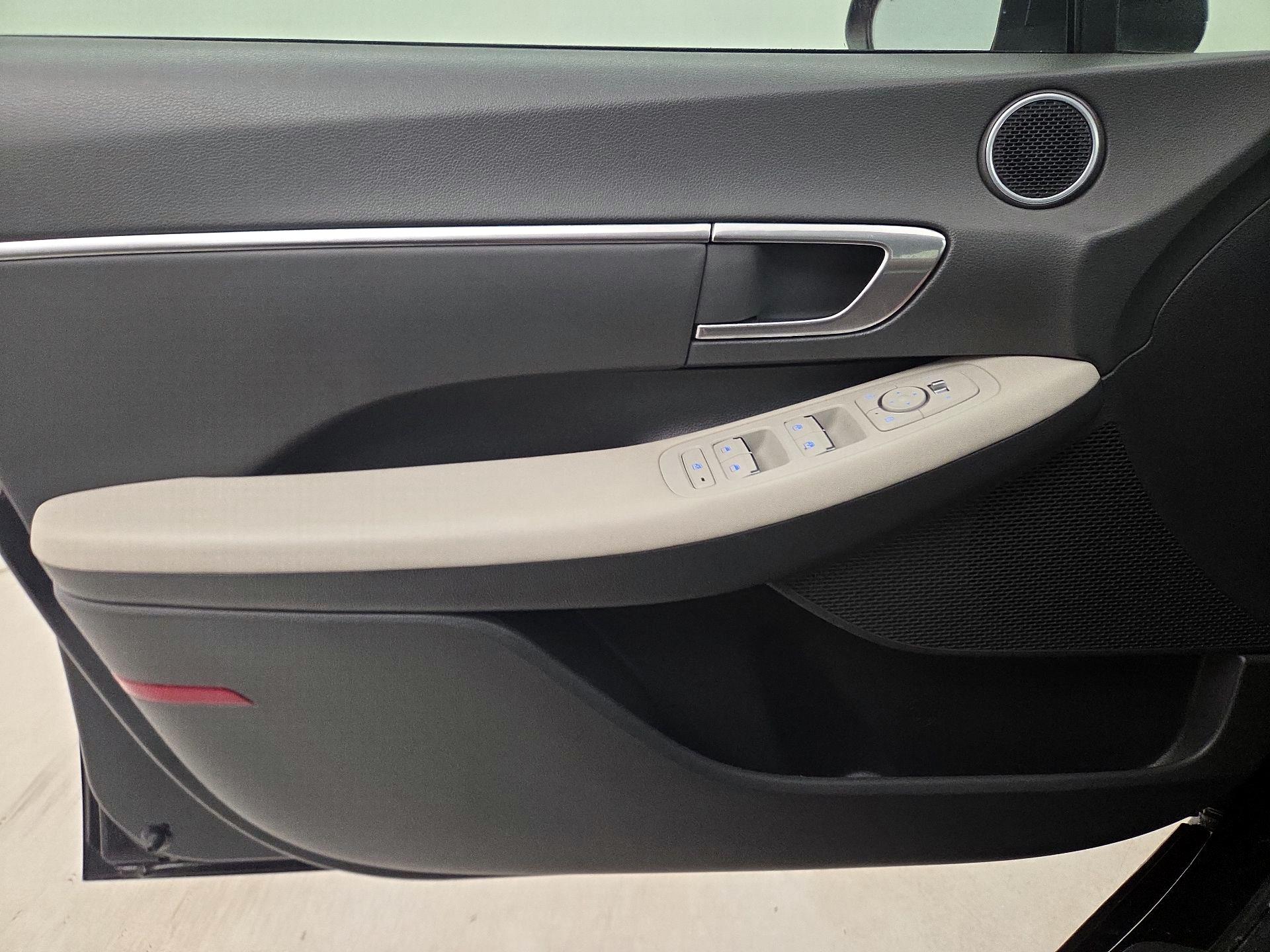 Thumbnail: 2023 Hyundai Sonata - 12