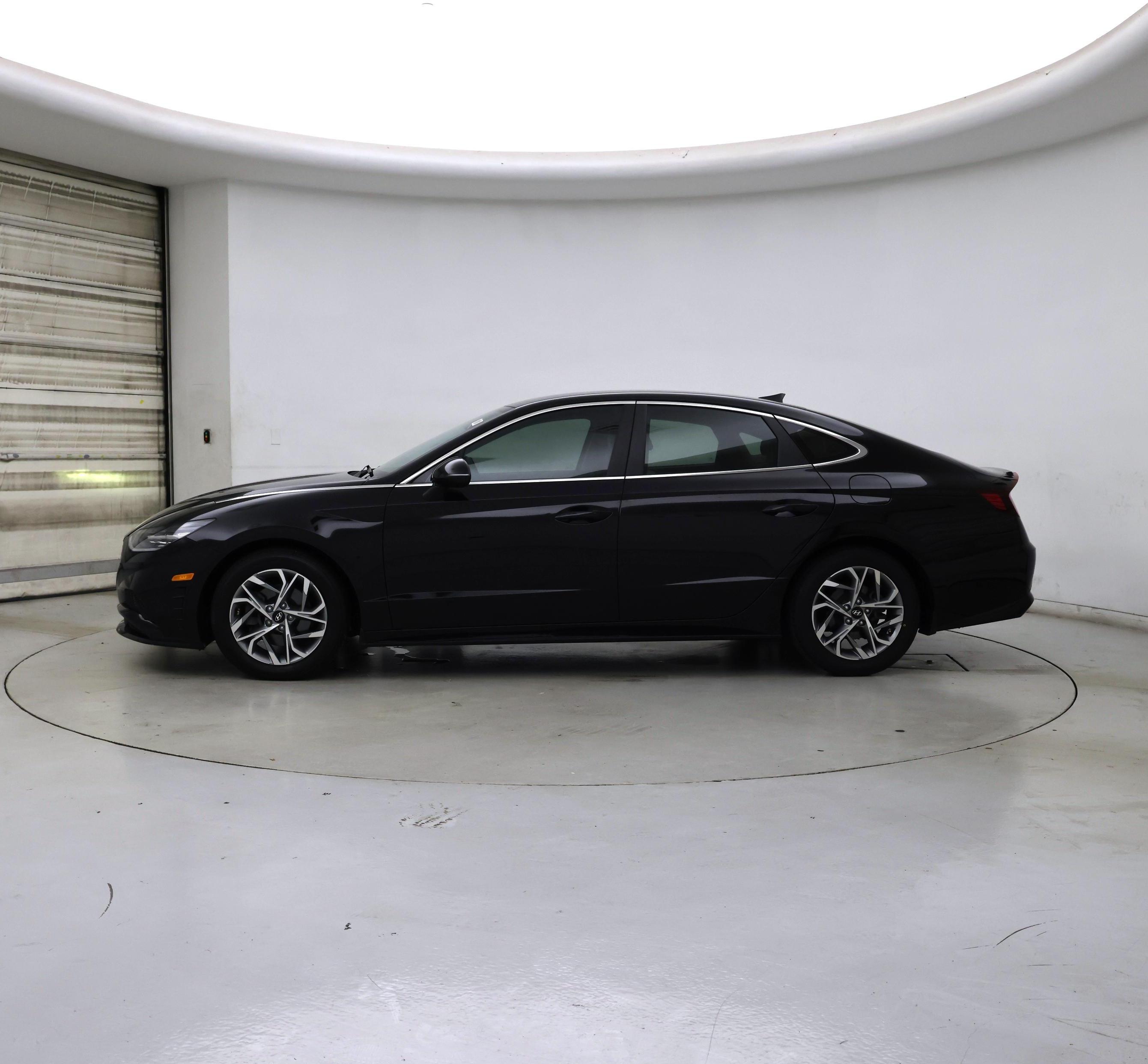 Thumbnail: 2023 Hyundai Sonata - 3