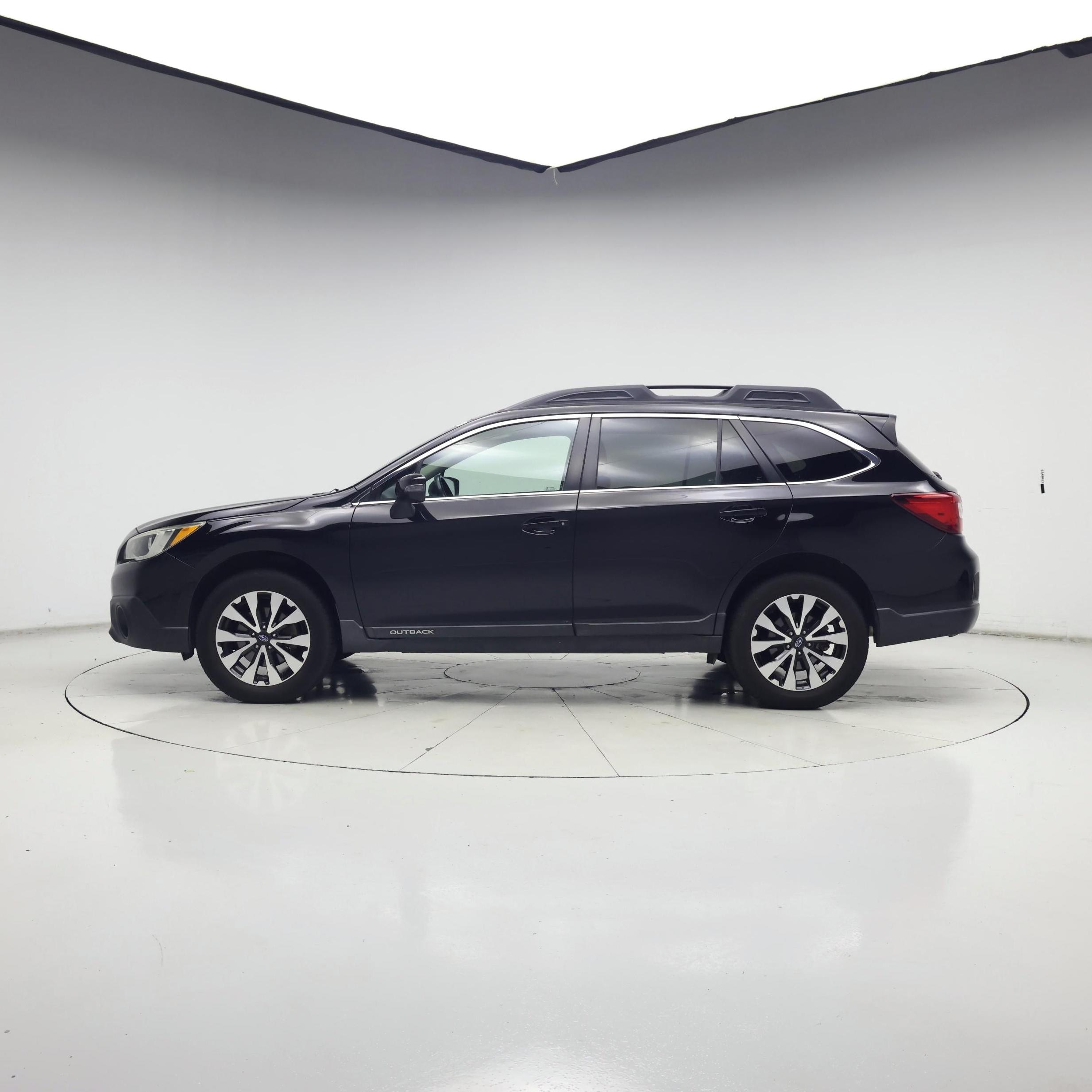 Thumbnail: 2017 Subaru Outback - 3