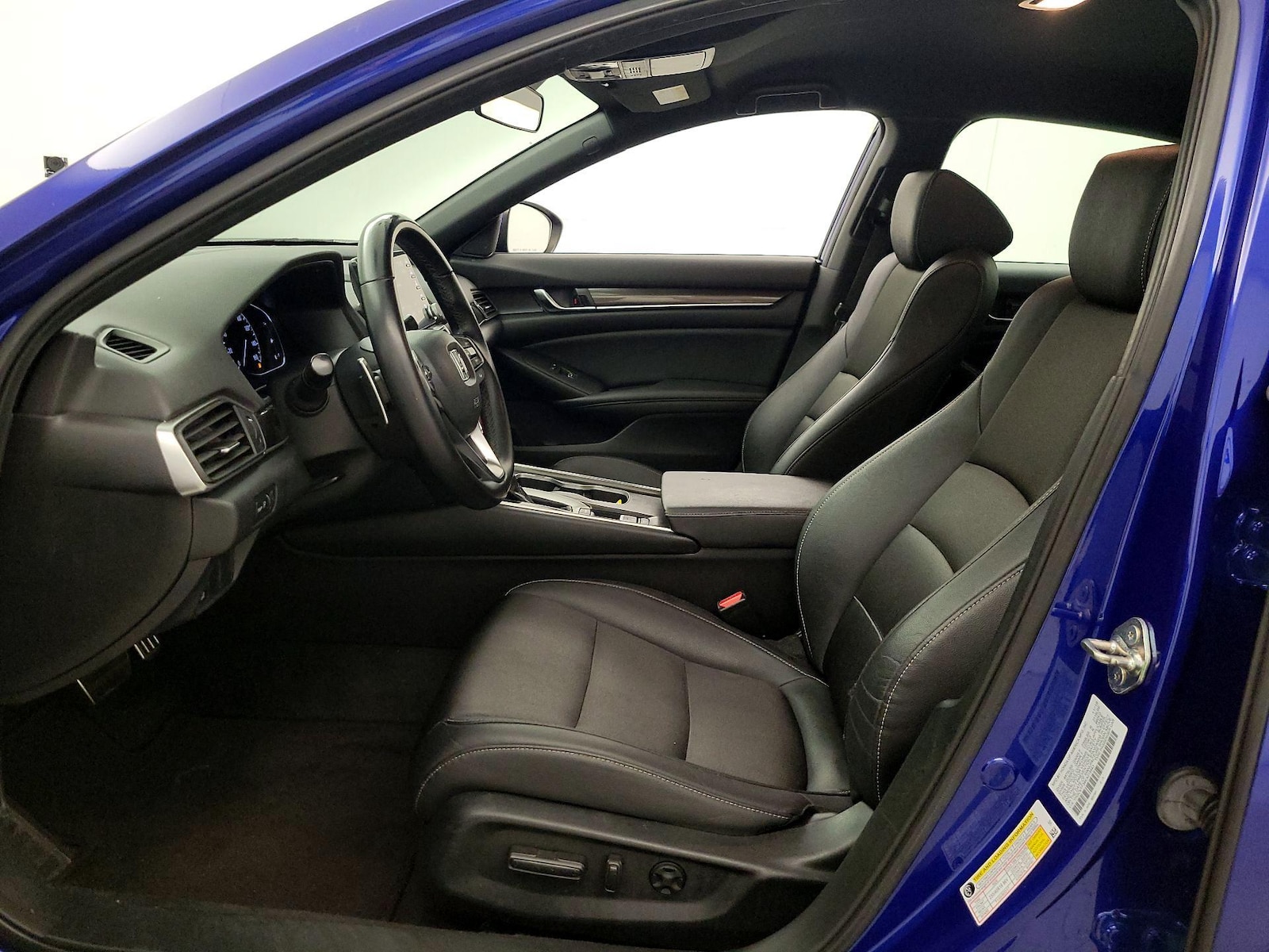 Power Seat(s) & Side Airbags