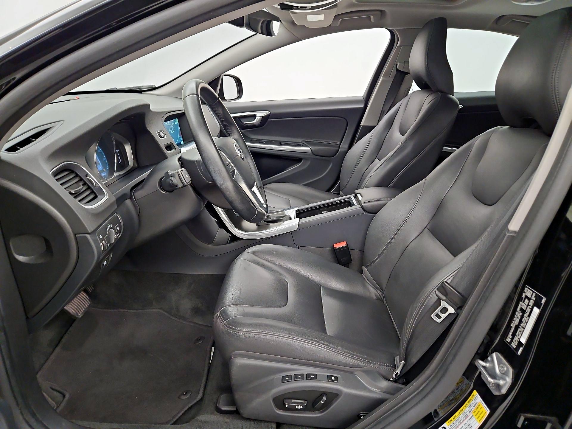 Thumbnail: 2016 Volvo S60 - 11