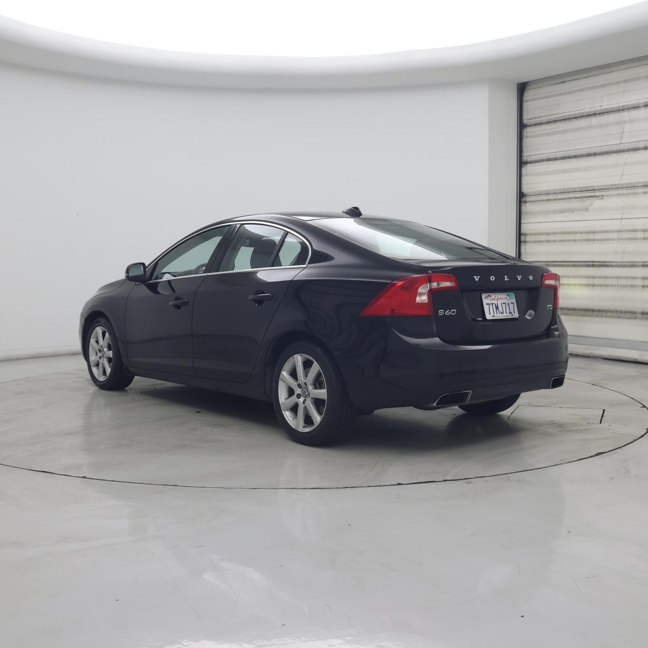 Thumbnail: 2016 Volvo S60 - 2