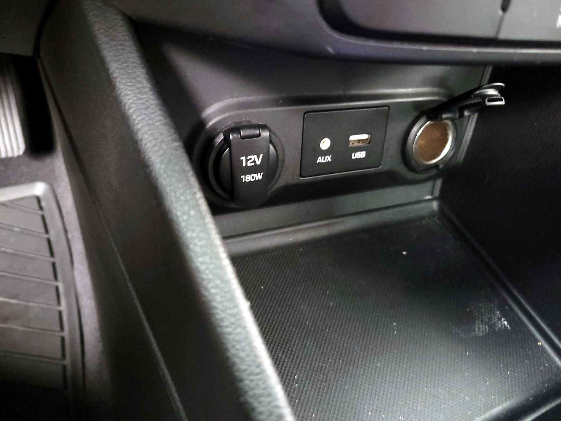 Thumbnail: 2021 Hyundai Accent - 18