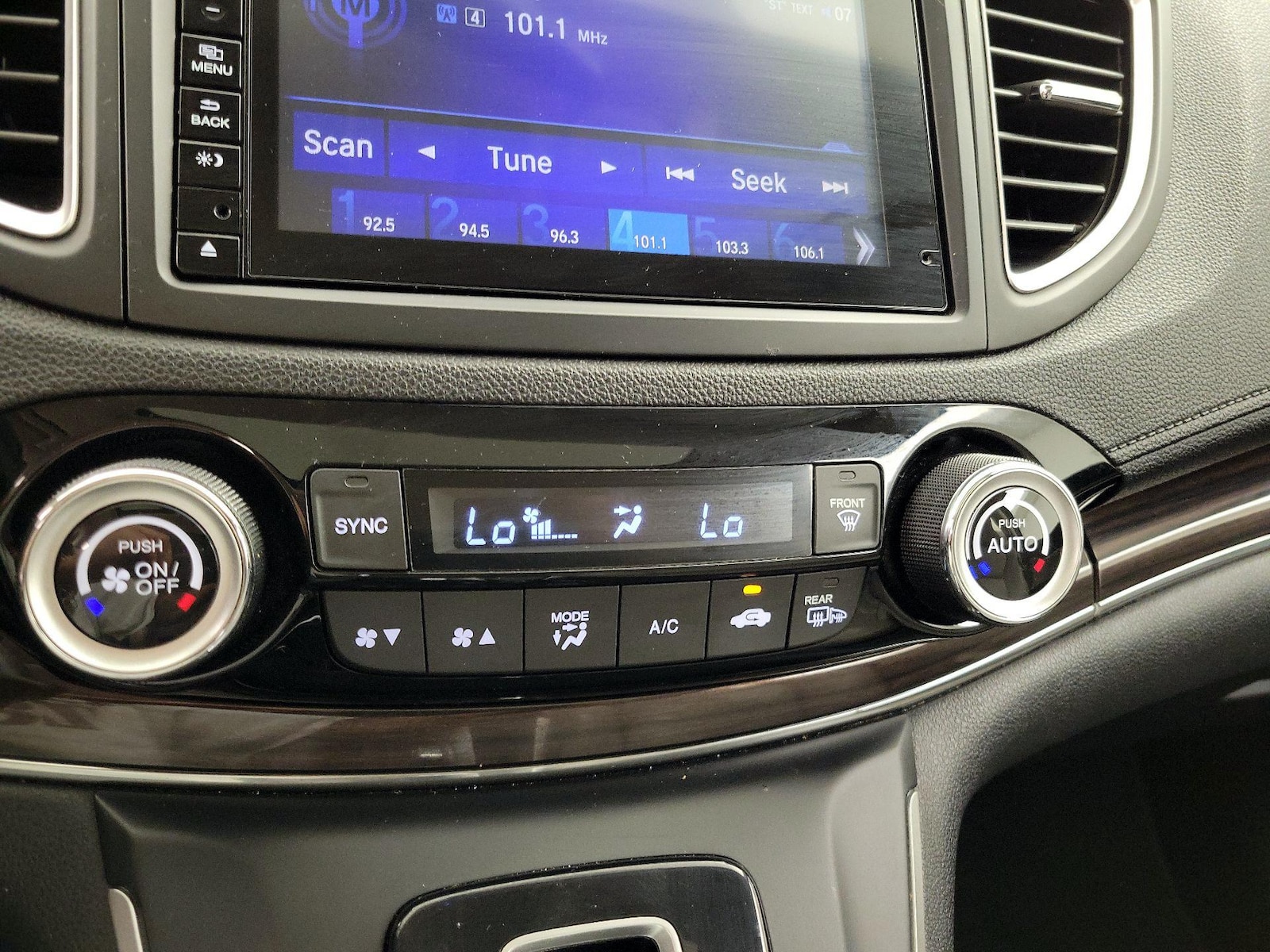 2016 Honda CR-V EX-L - Photo 17