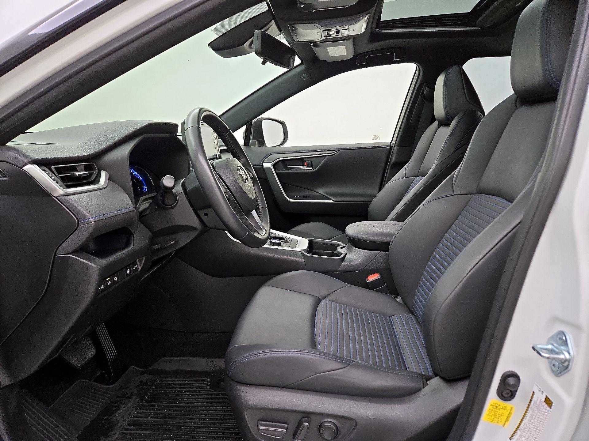 Thumbnail: 2021 Toyota RAV4 - 11