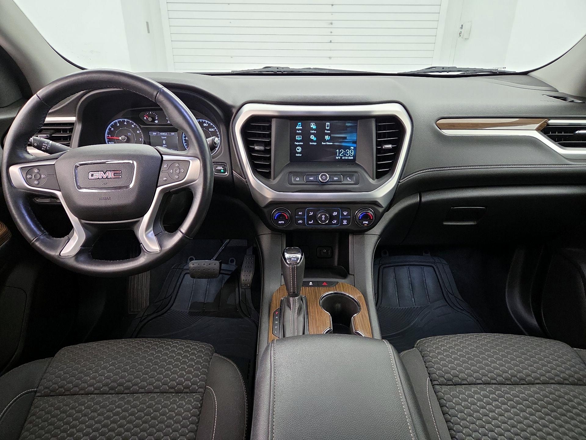 Thumbnail: 2017 GMC Acadia - 9