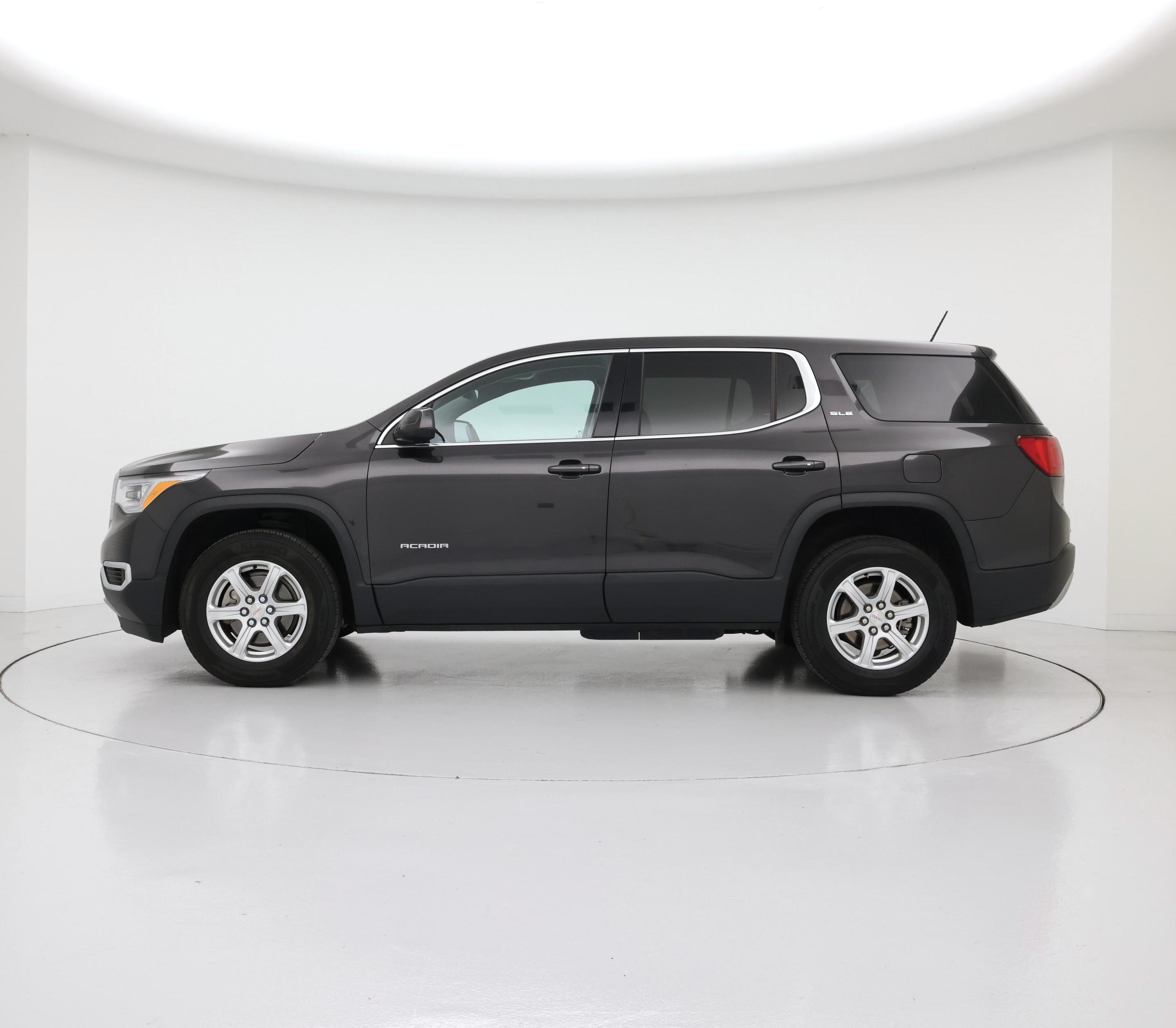 Thumbnail: 2017 GMC Acadia - 3