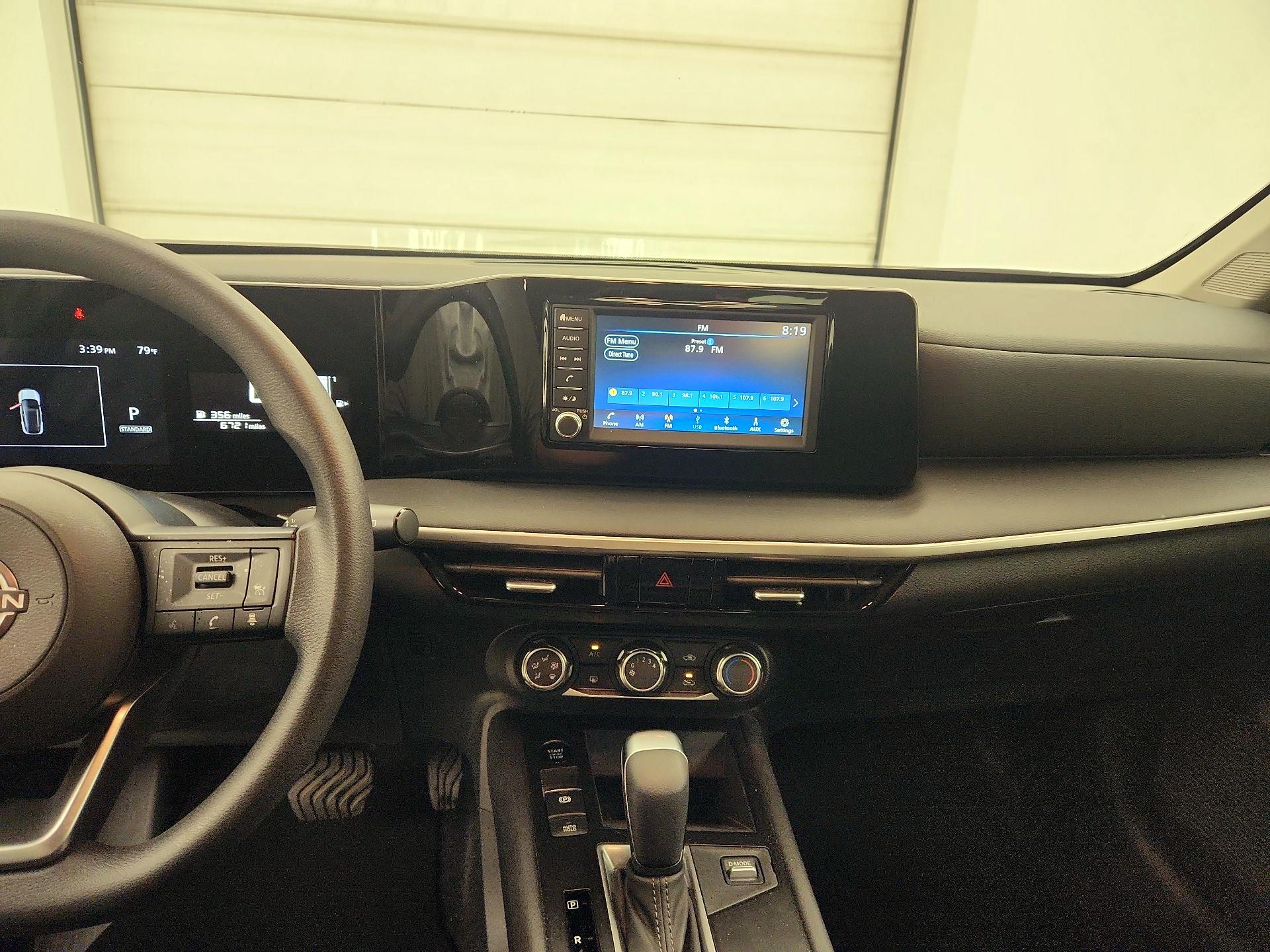 Thumbnail: 2025 Nissan Kicks - 9