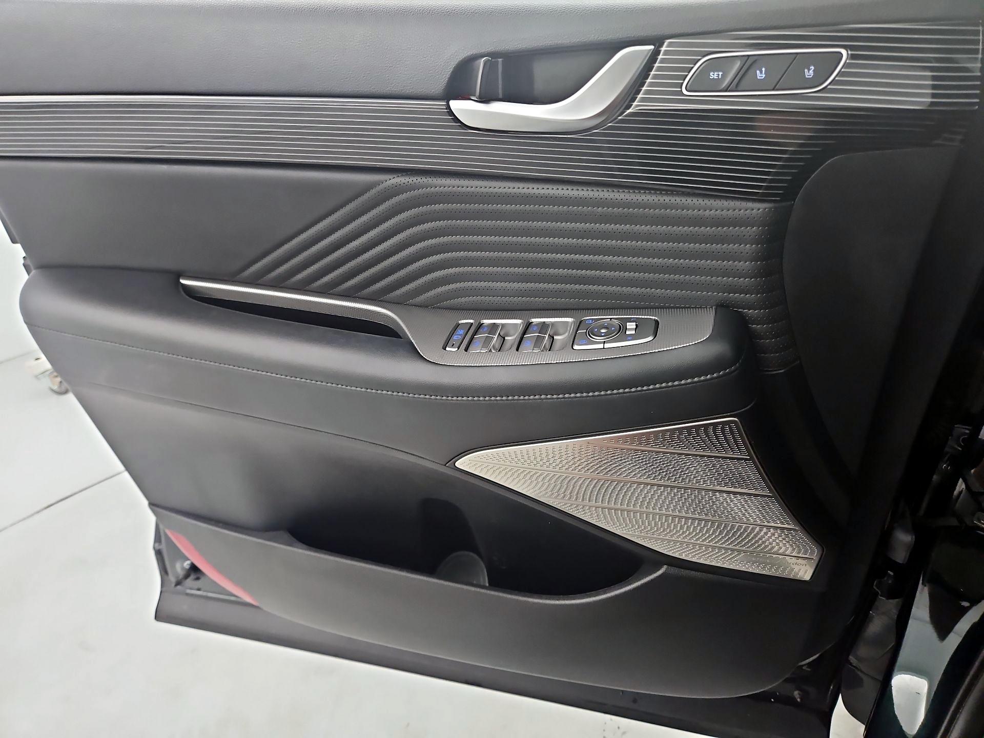 Thumbnail: 2023 Hyundai Palisade - 12
